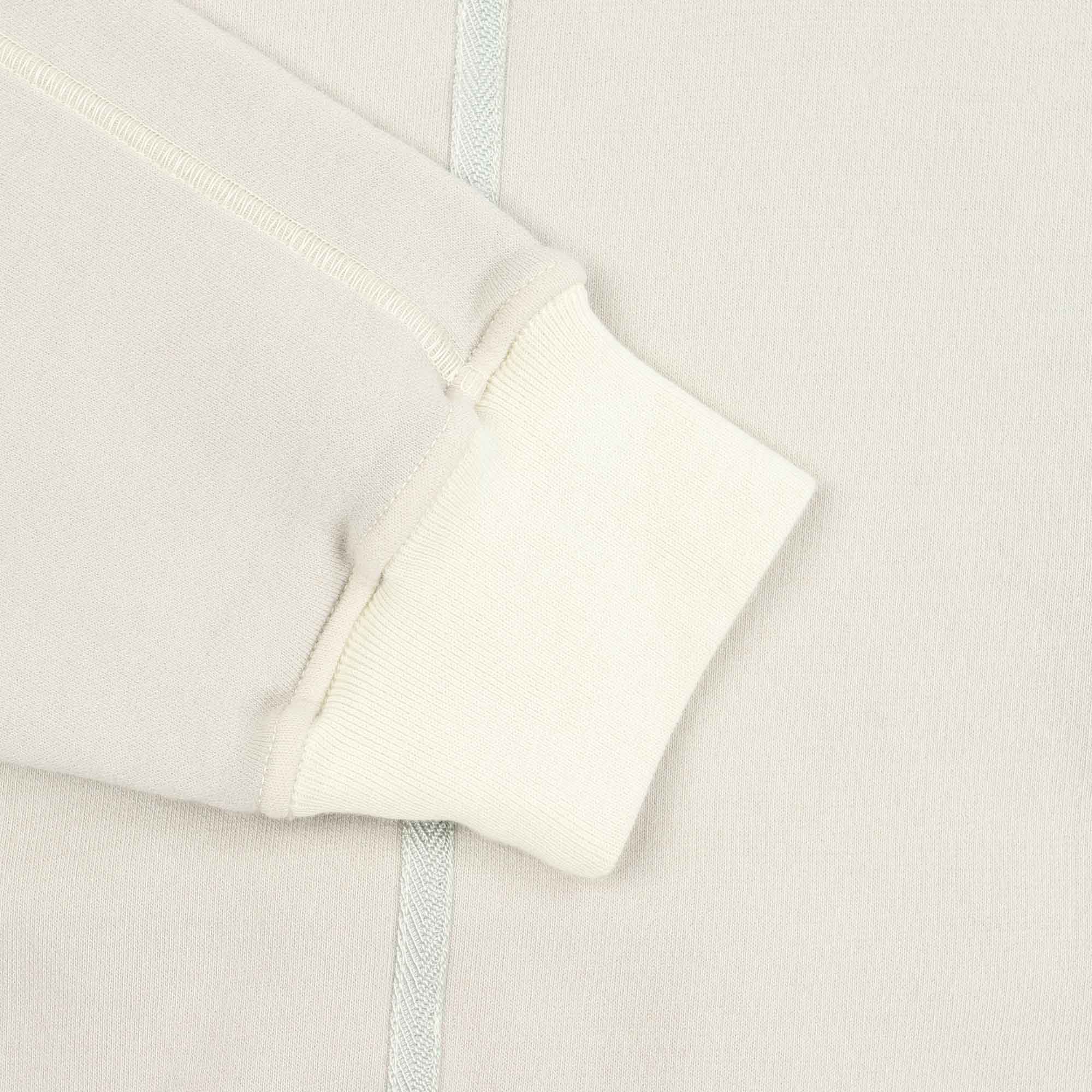 60110 Sweatshirt - Pearl Grey product photo