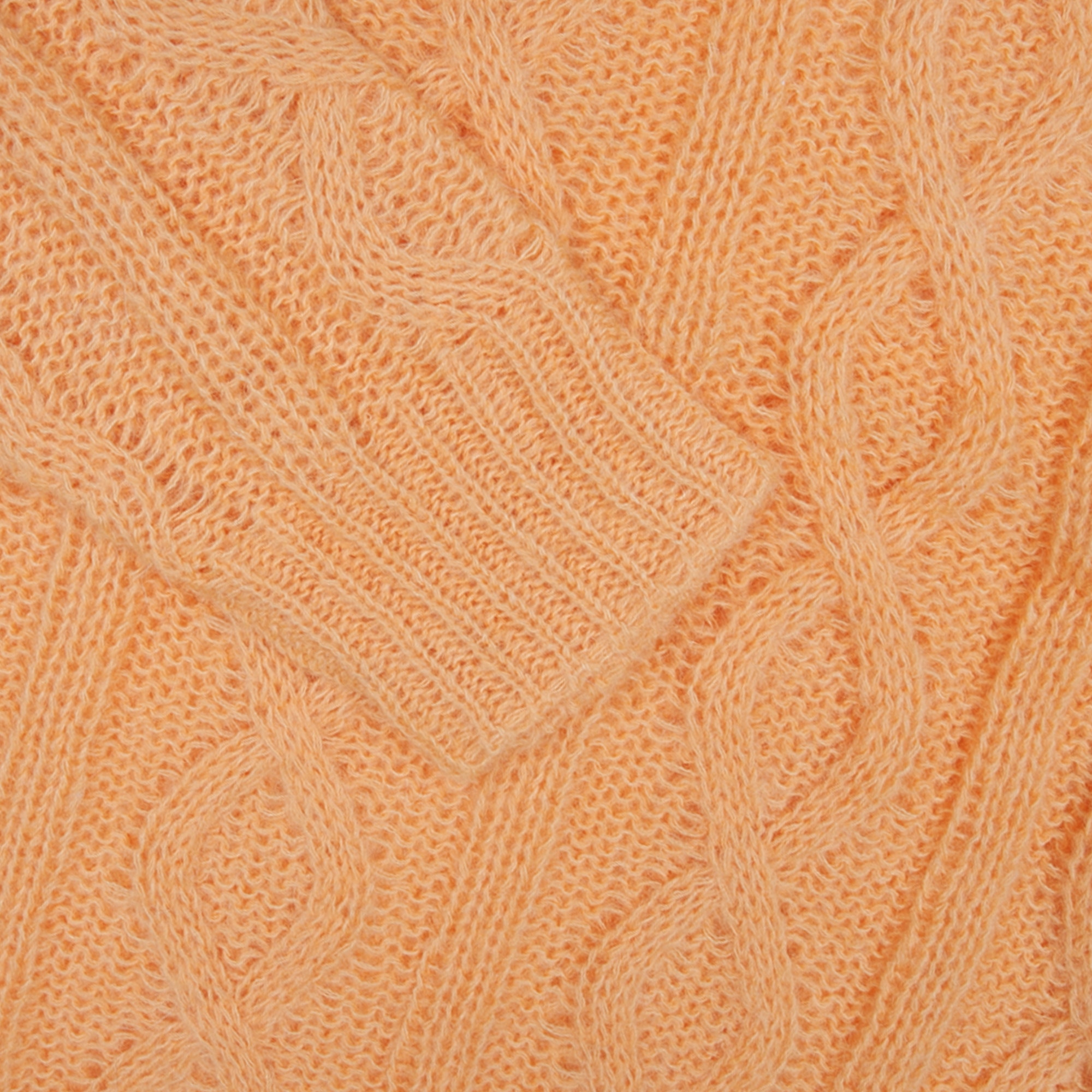 CABLE LOOSE KNIT SWEATER product photo