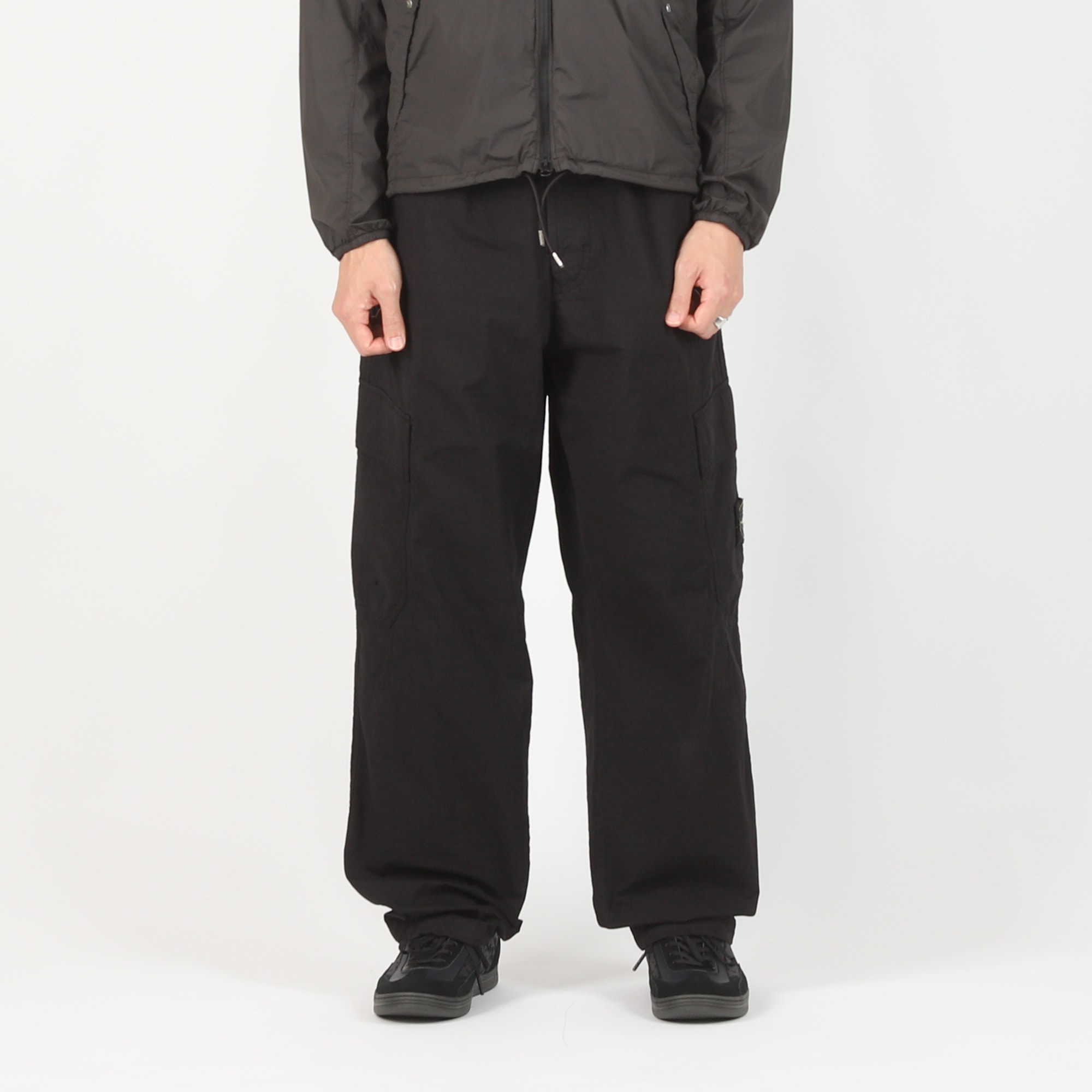 331000 Trouser - Black product photo