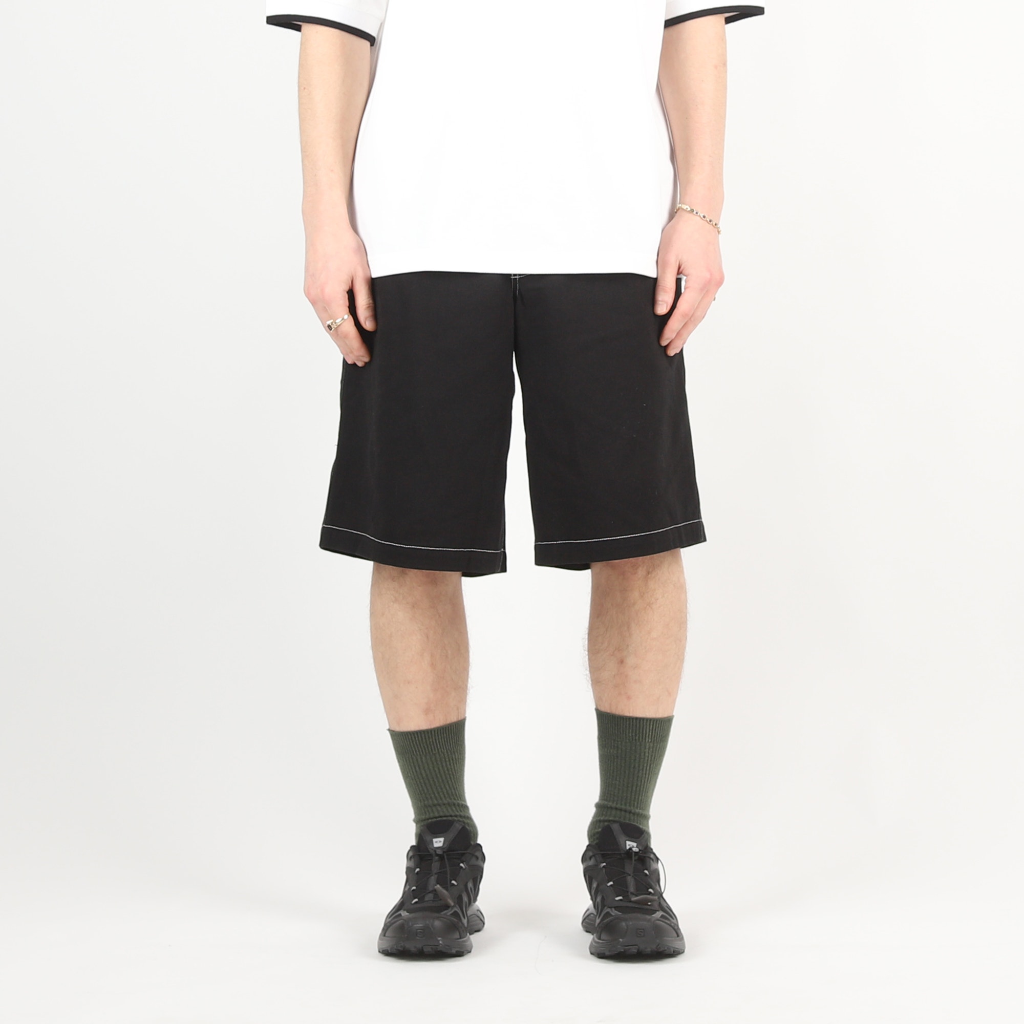 Contrast Stitch Elastic Waist Short - Black product photo
