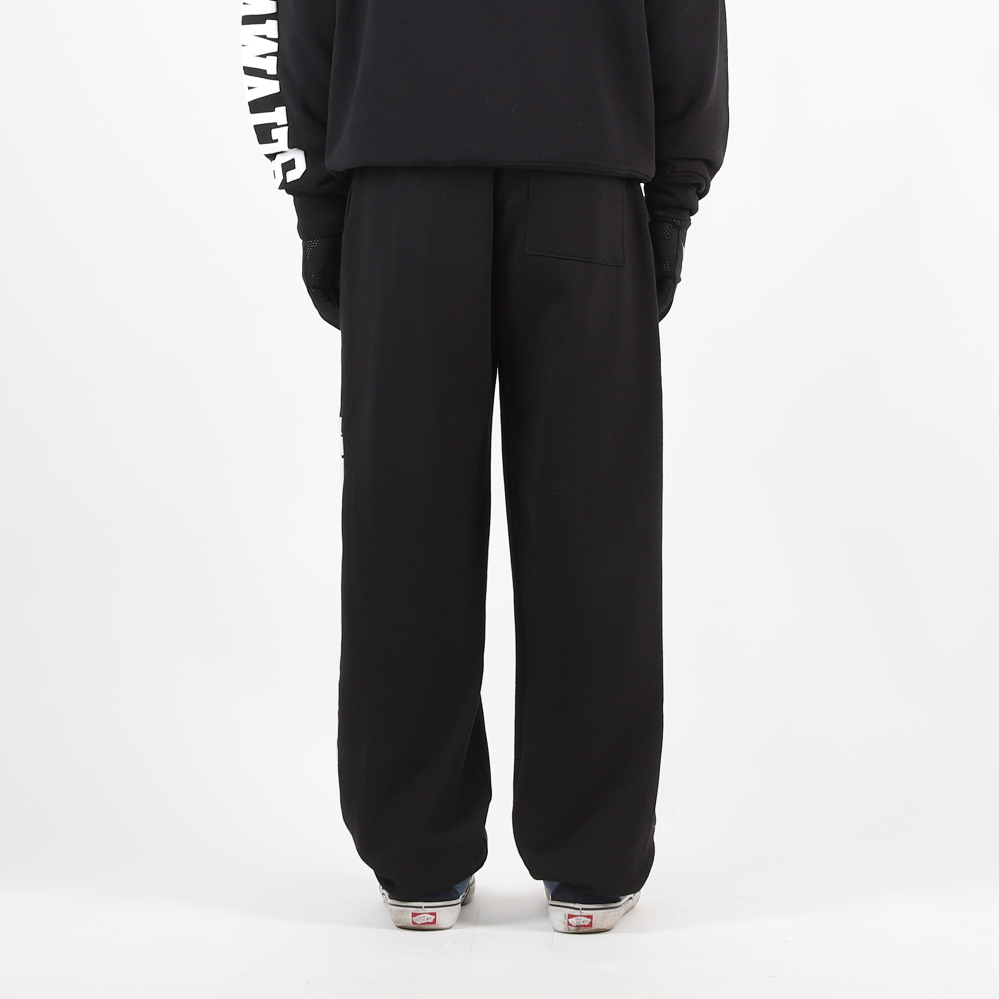 SUPPLY x SPEED Logo Sweatpant - Black product photo