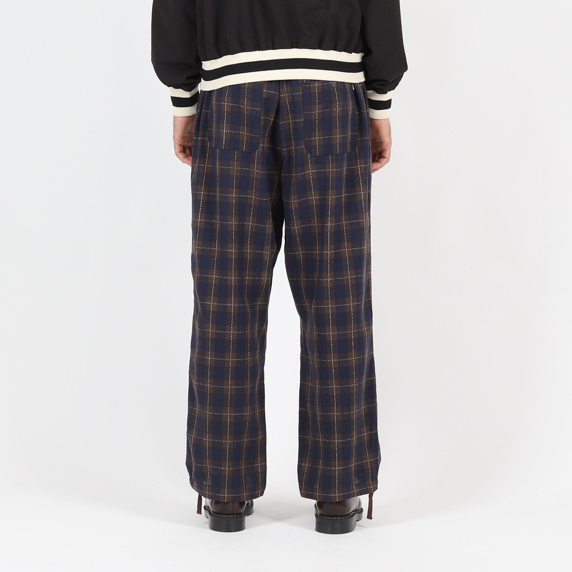 Plaid Beach Pant - Navy product photo