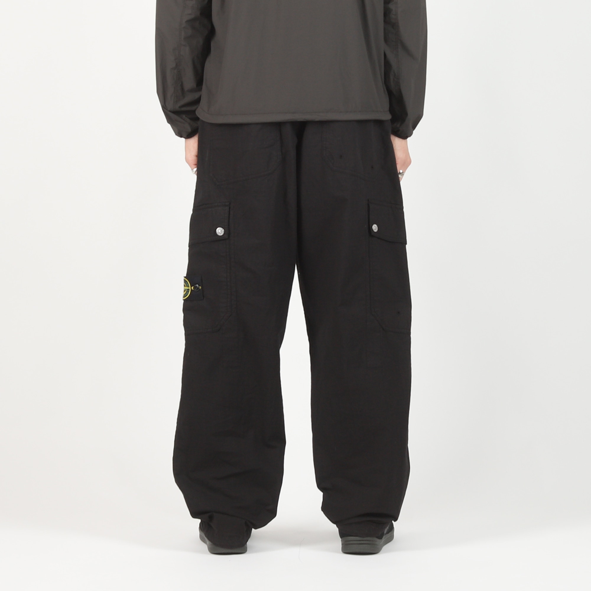 331000 Trouser - Black product photo