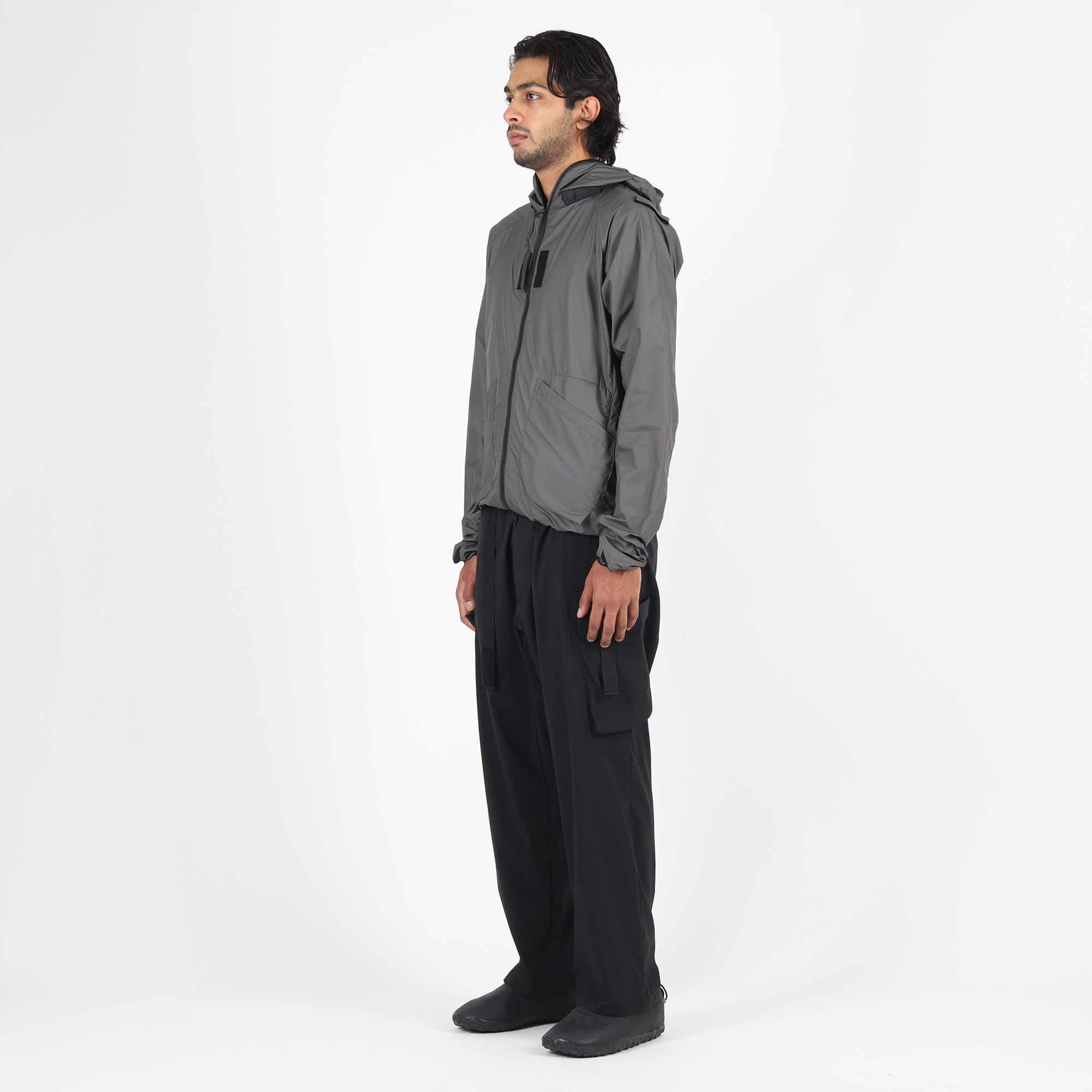 Nylon Stretch Cargo Trouser - Blk product photo