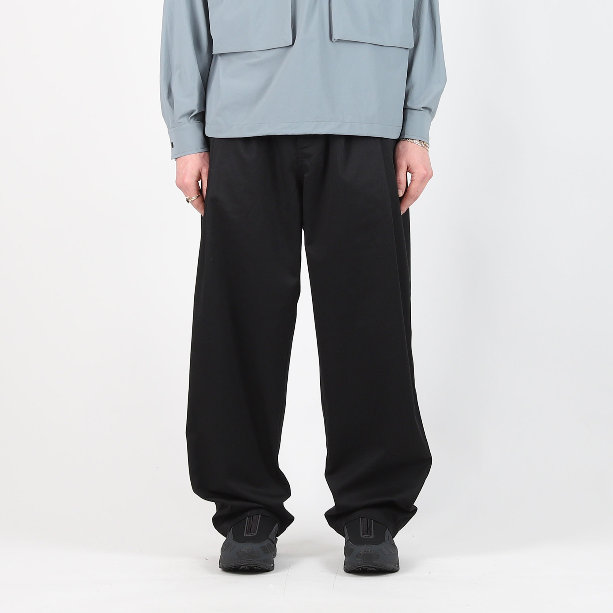 Elastic Waist Baggy Pant - Black product photo