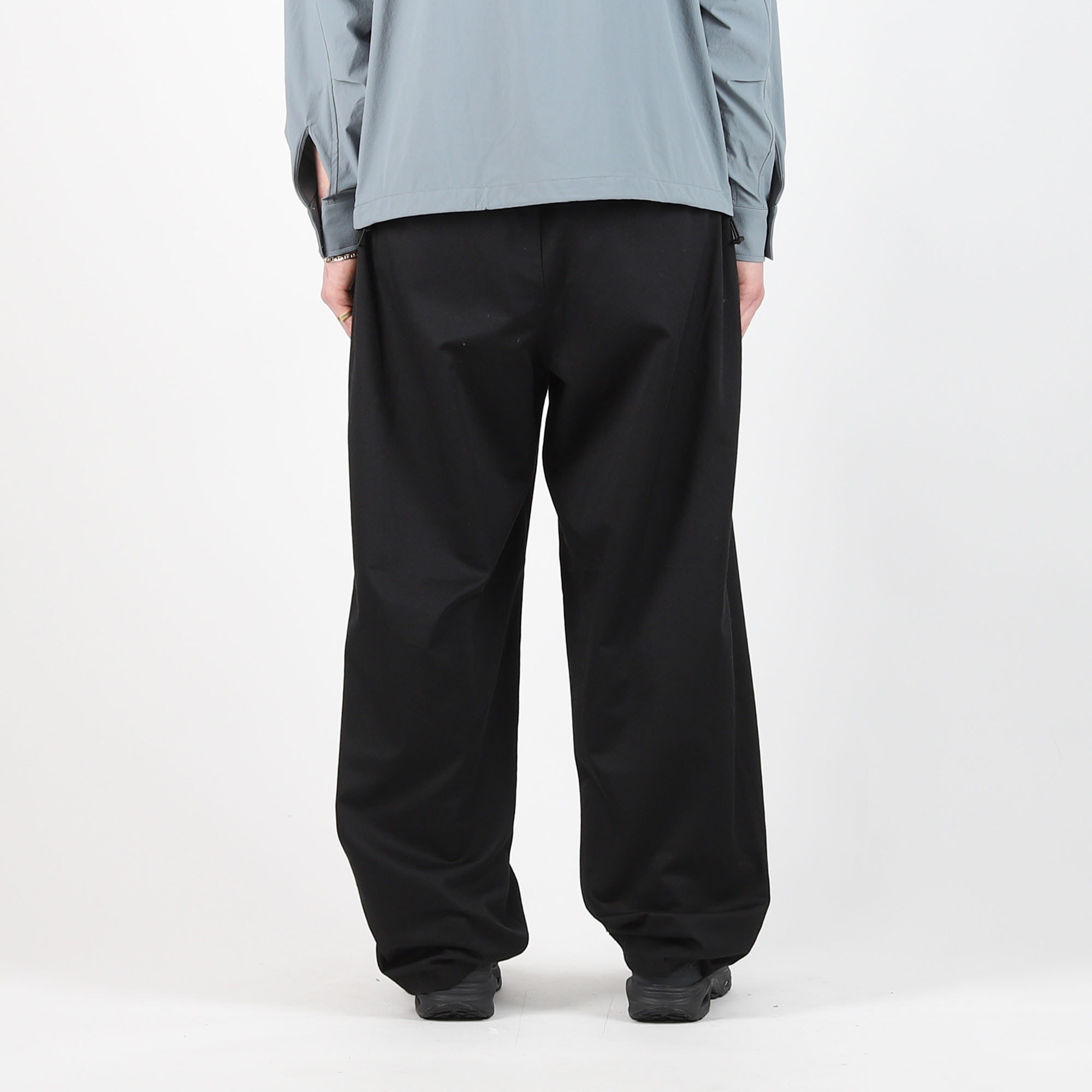 Elastic Waist Baggy Pant - Black product photo