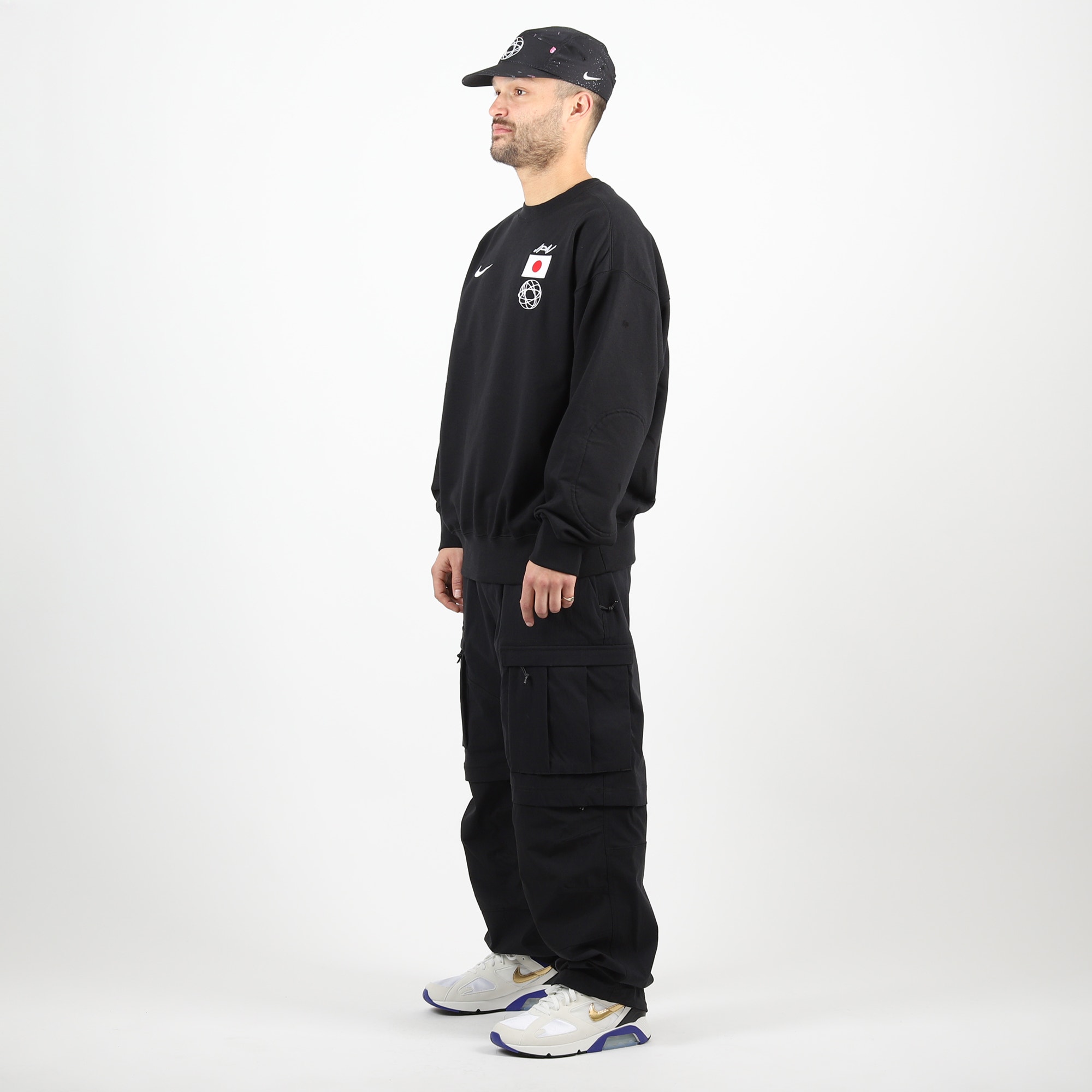 Nike Japan Solo FLC Crew OLY - Black/White product photo