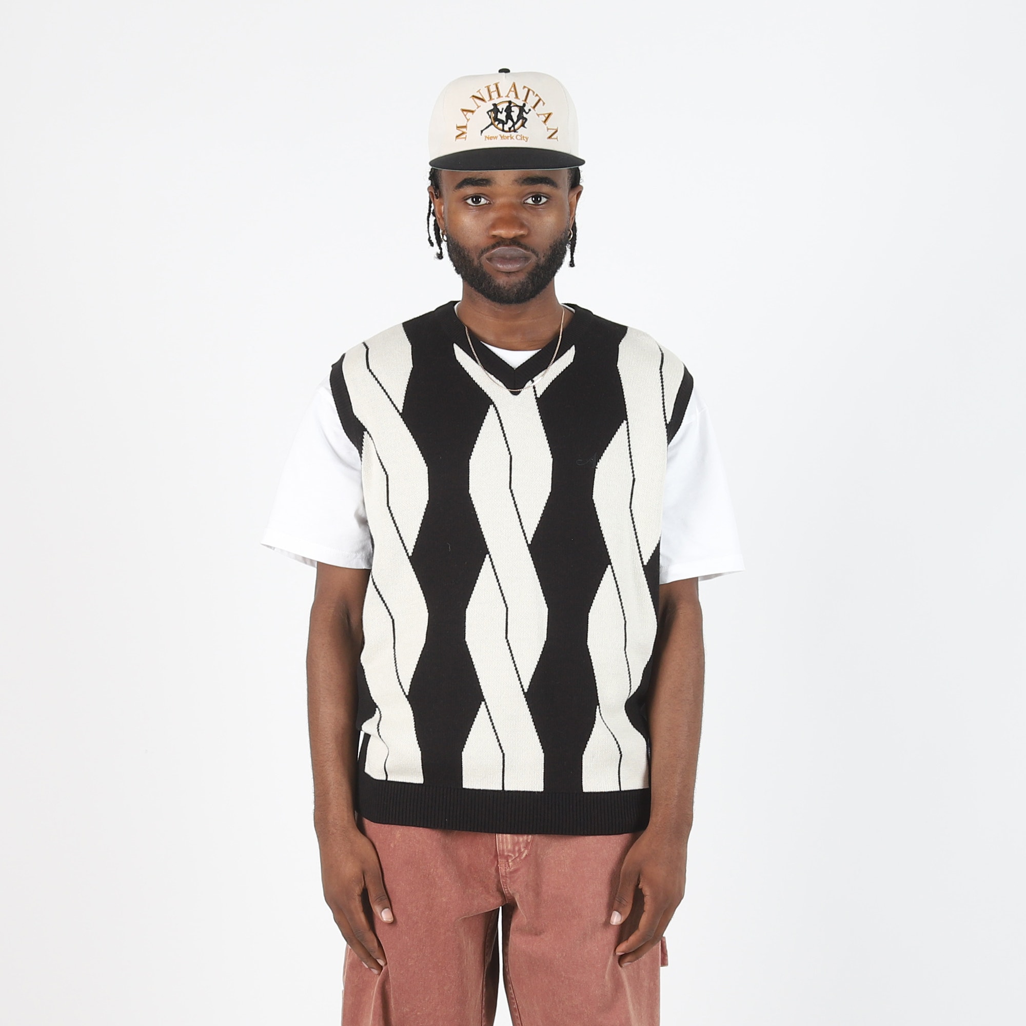Cable Sweater Vest - Black product photo