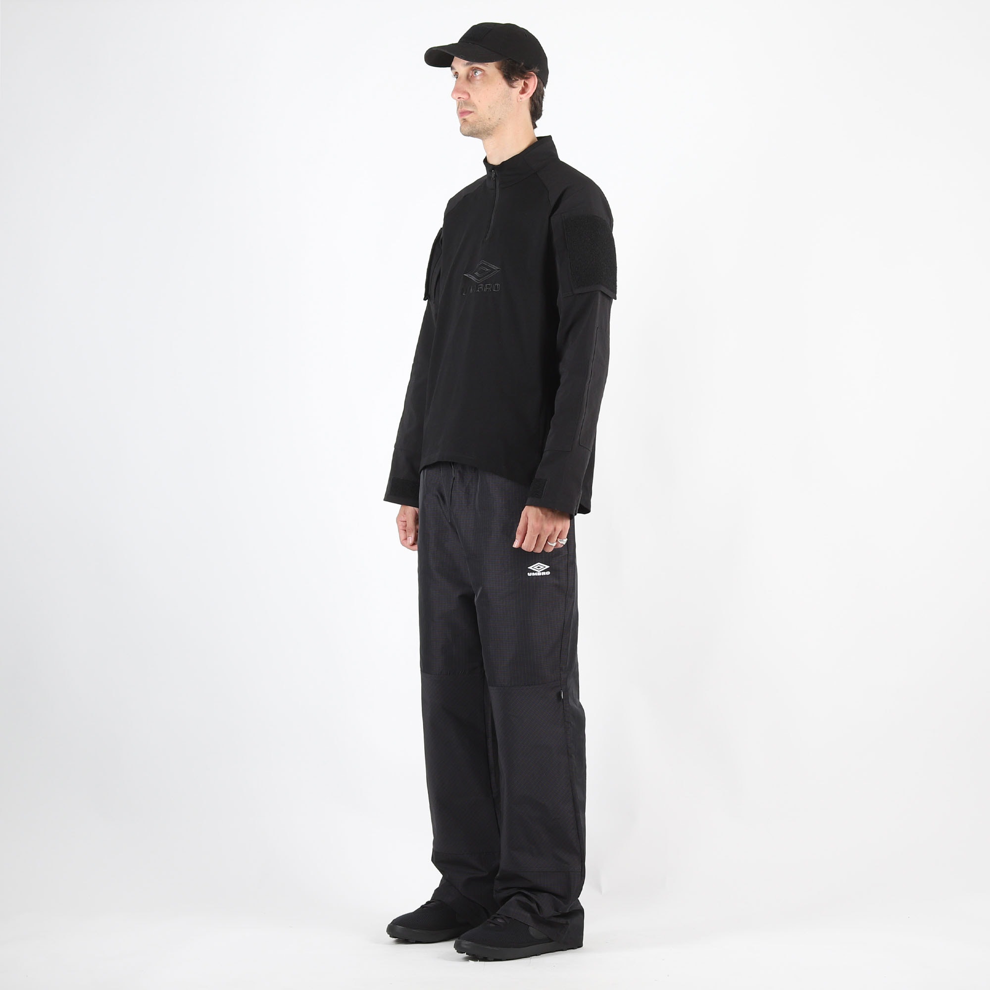 Tapered Half Zip - Black product photo