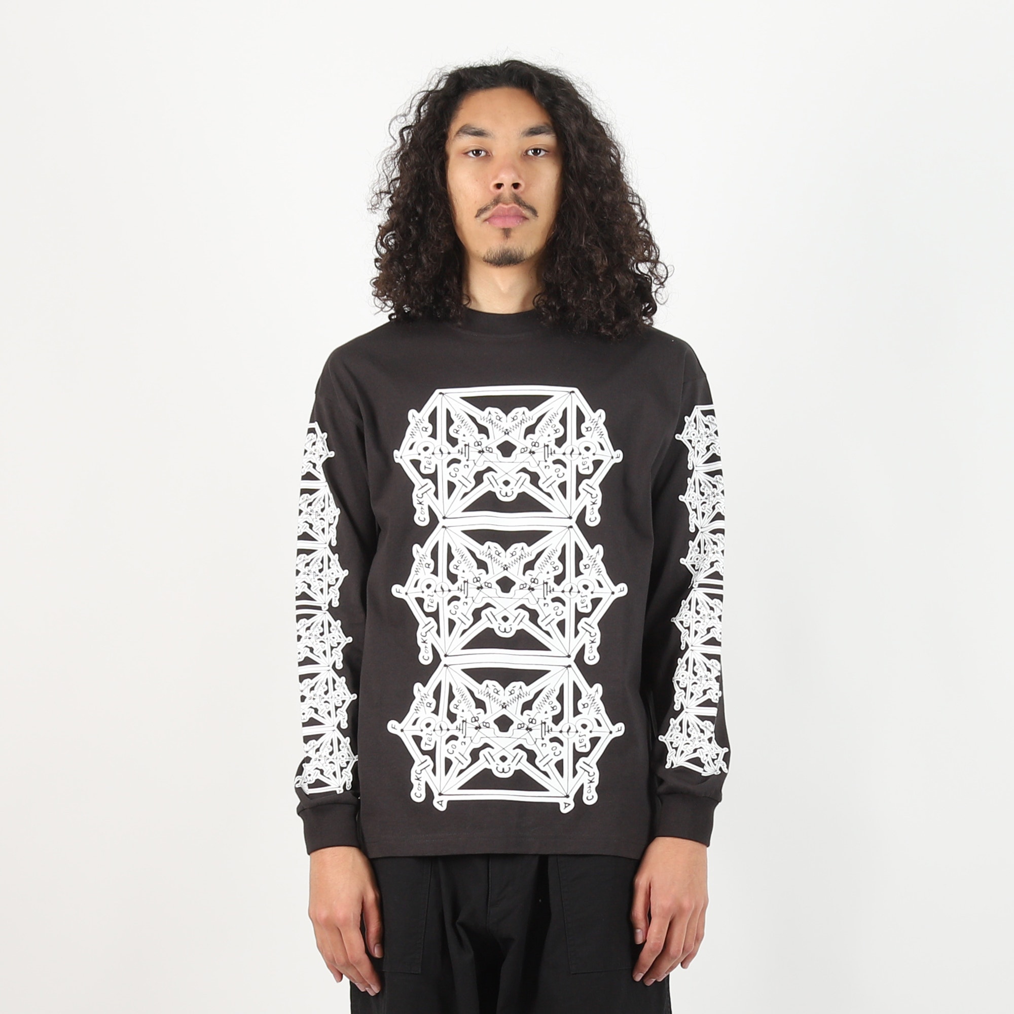 Envelope Goat L/S T-Shirt - Black product photo