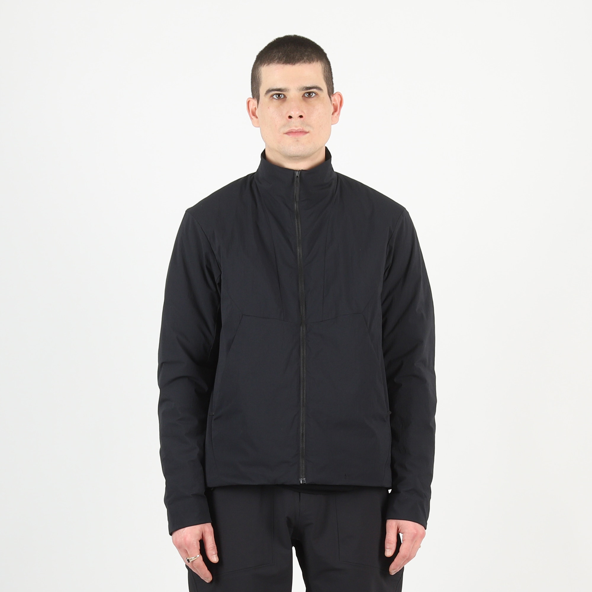 Mionn Insulated Jacket - Black product photo