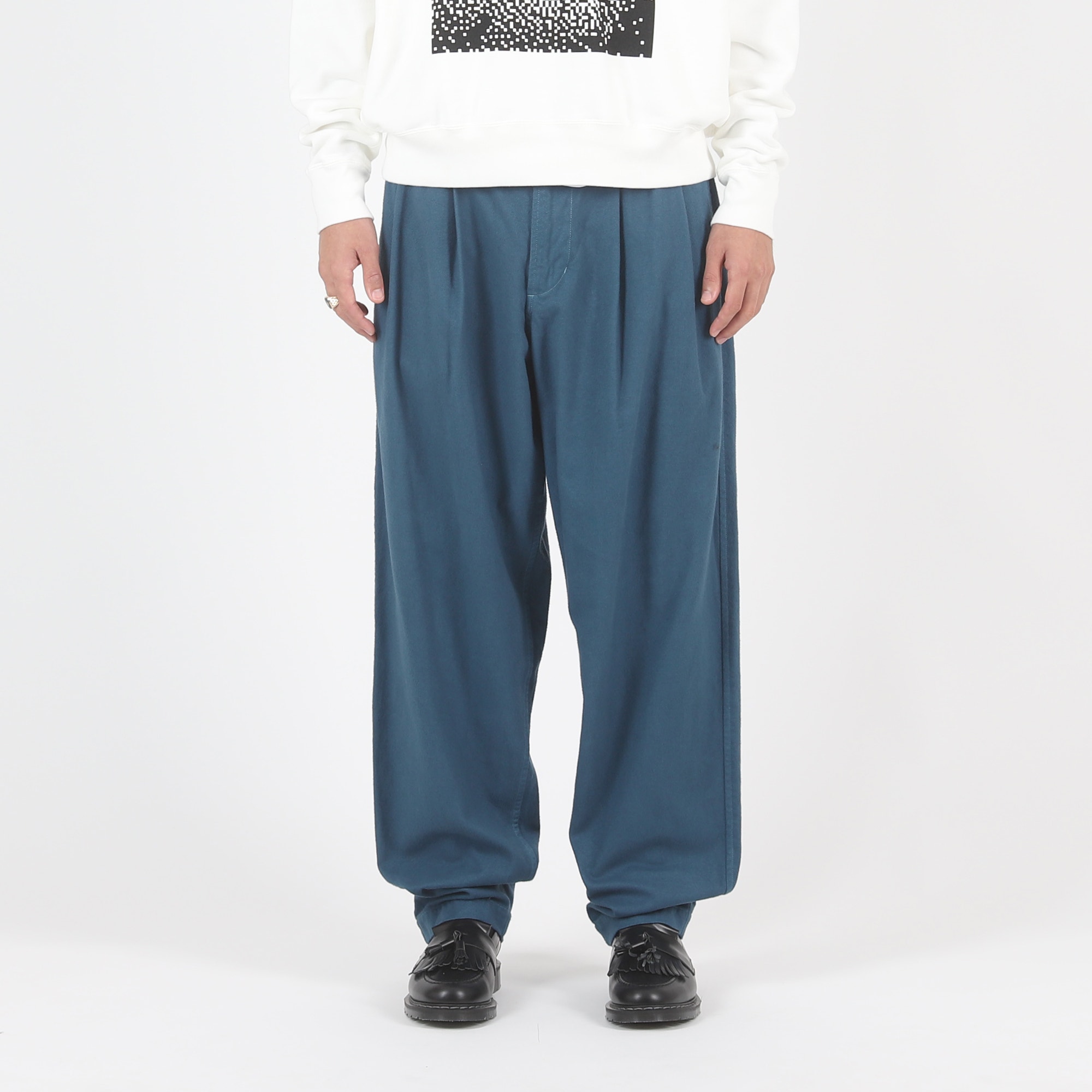 Overdye Two Tuck Pants - Blue product photo