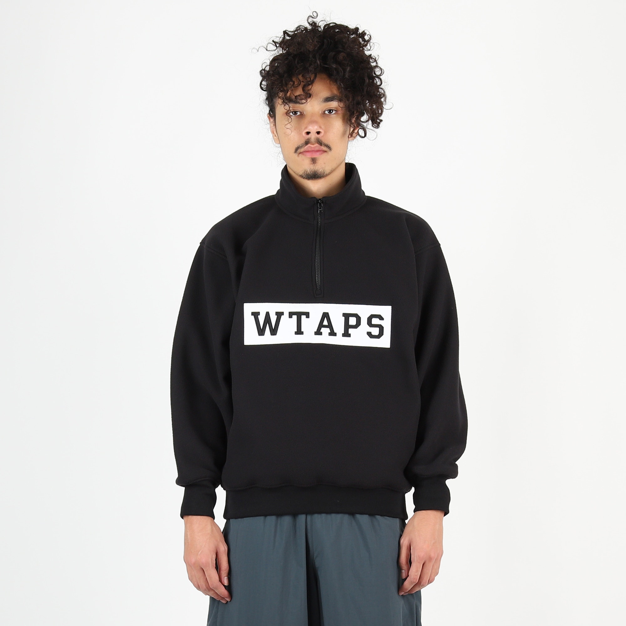 Depst 02 Sweater - Black product photo