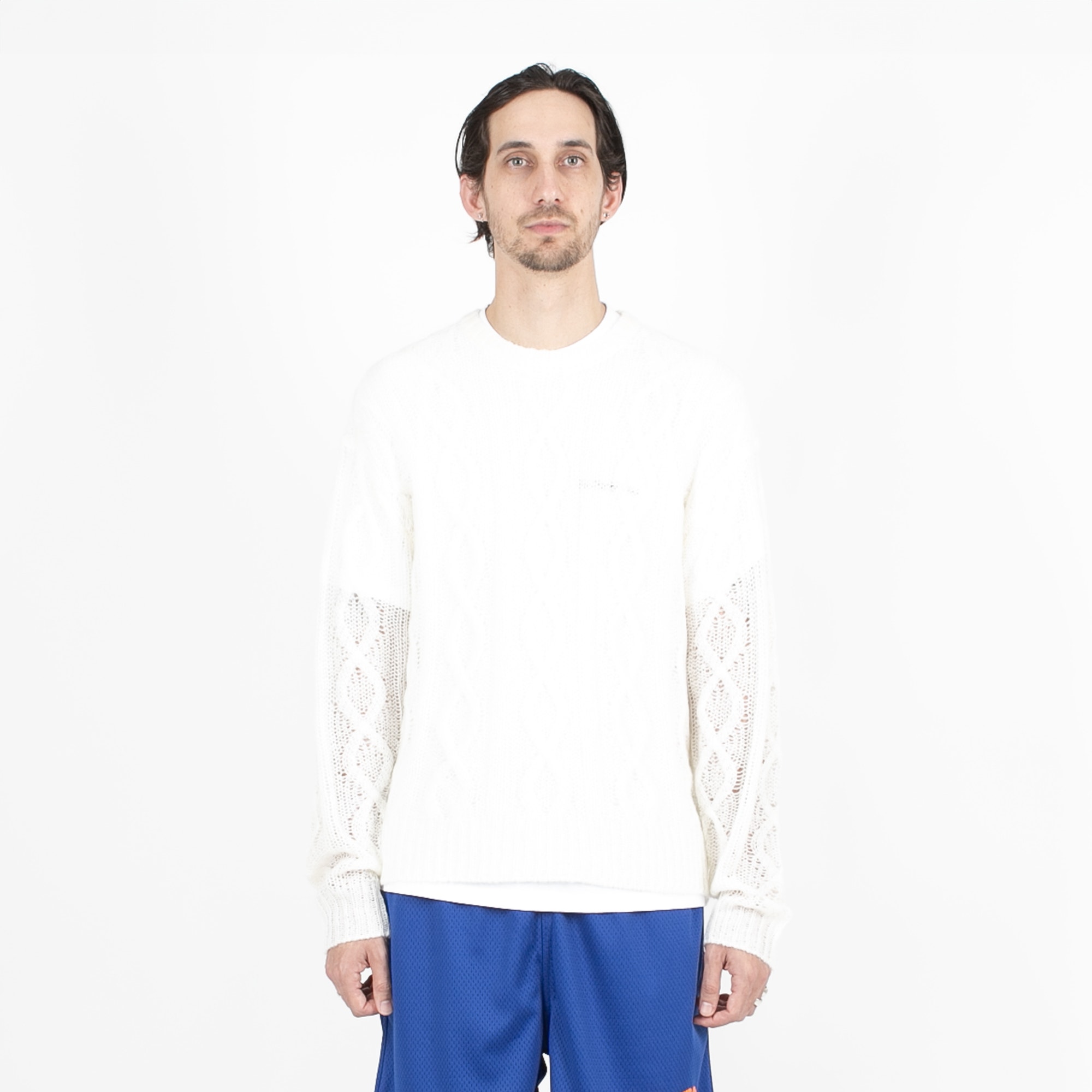 CABLE LOOSE KNIT SWEATER product photo