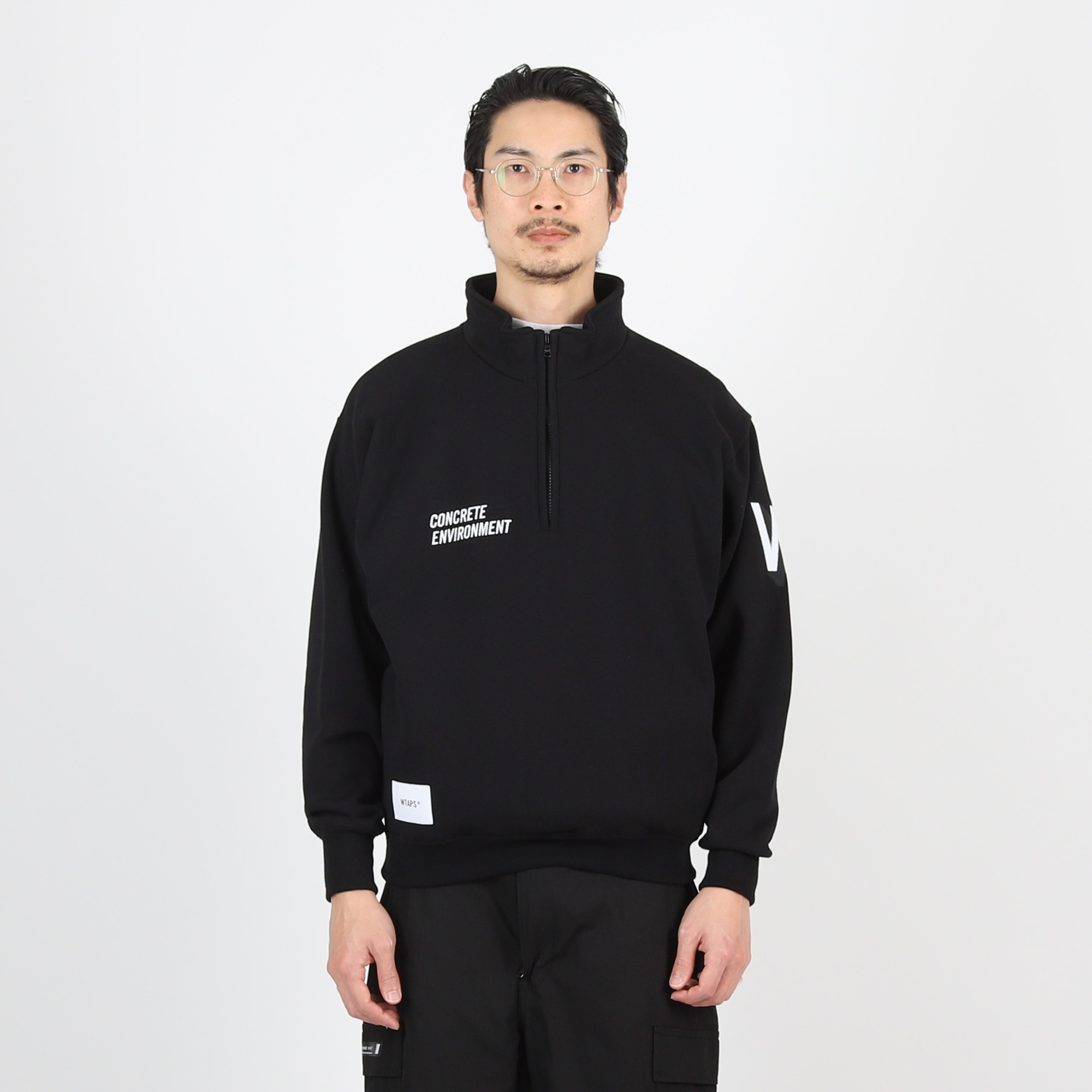 DEPST Sweater - Black product photo