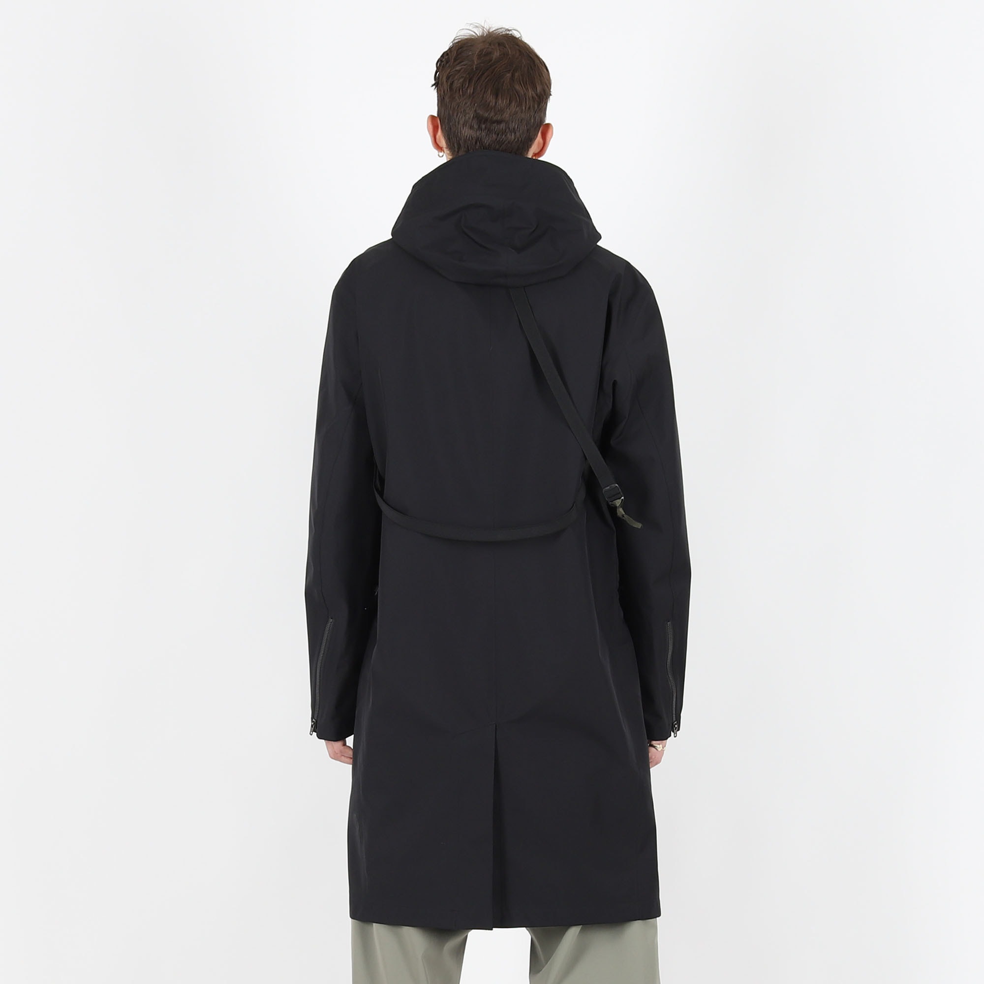 2.5L Gore-Tex Coat - Black product photo
