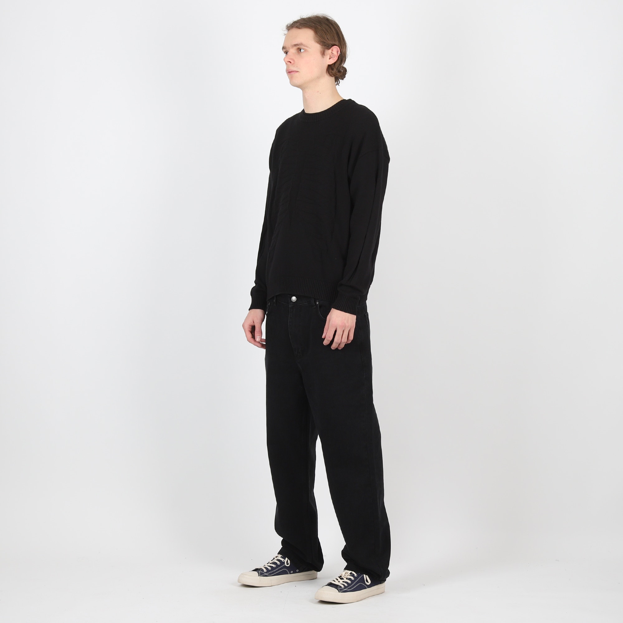 Skeleton Sweater - Black product photo