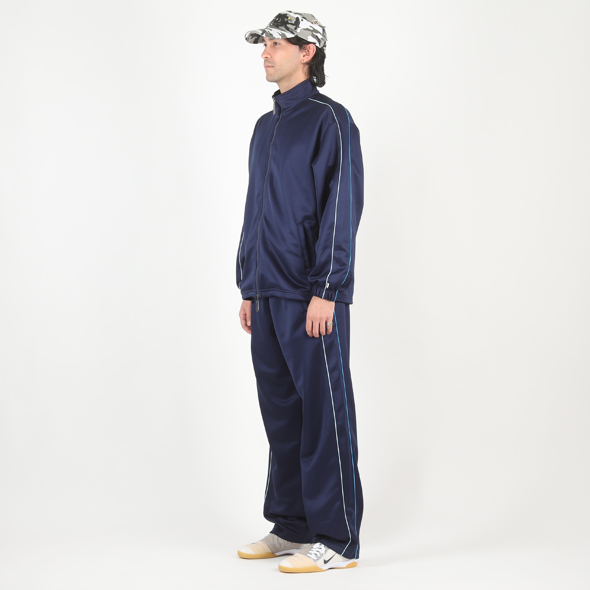 Training Top V.2 - Navy product photo