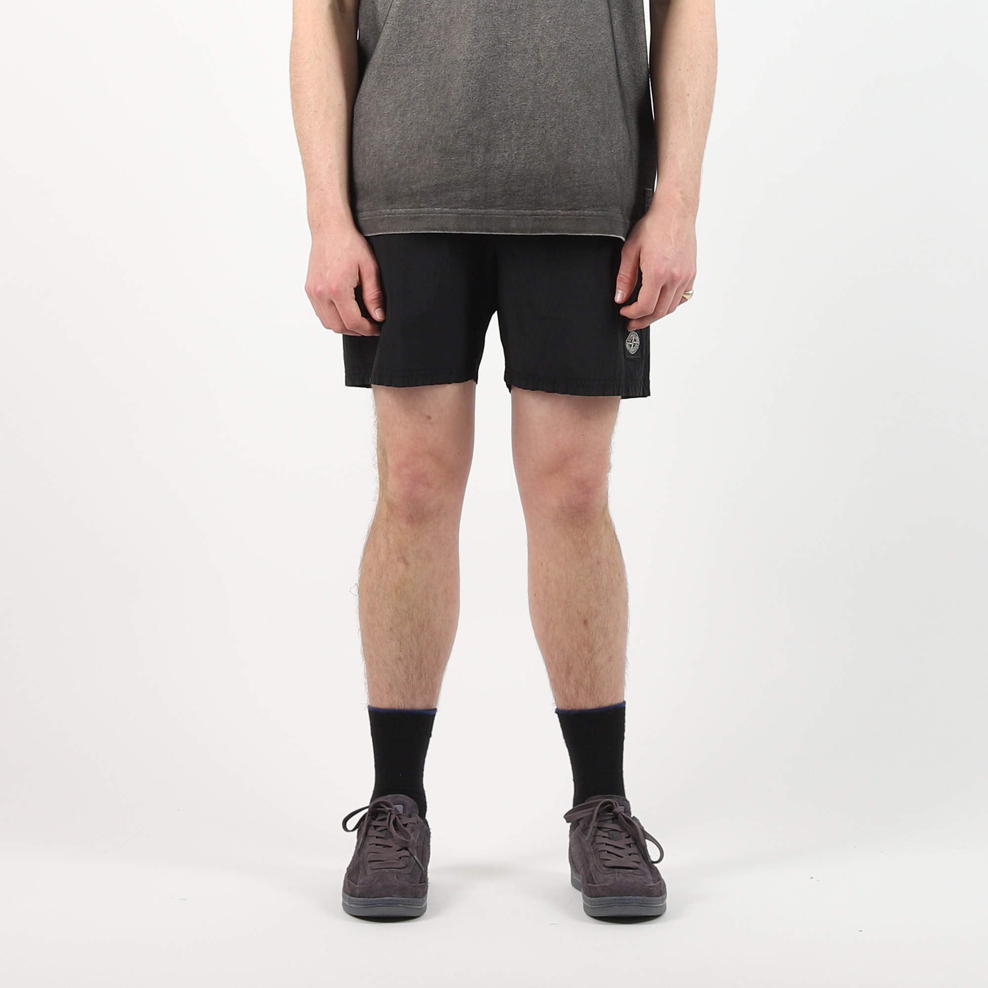B0943 Shorts - Black product photo