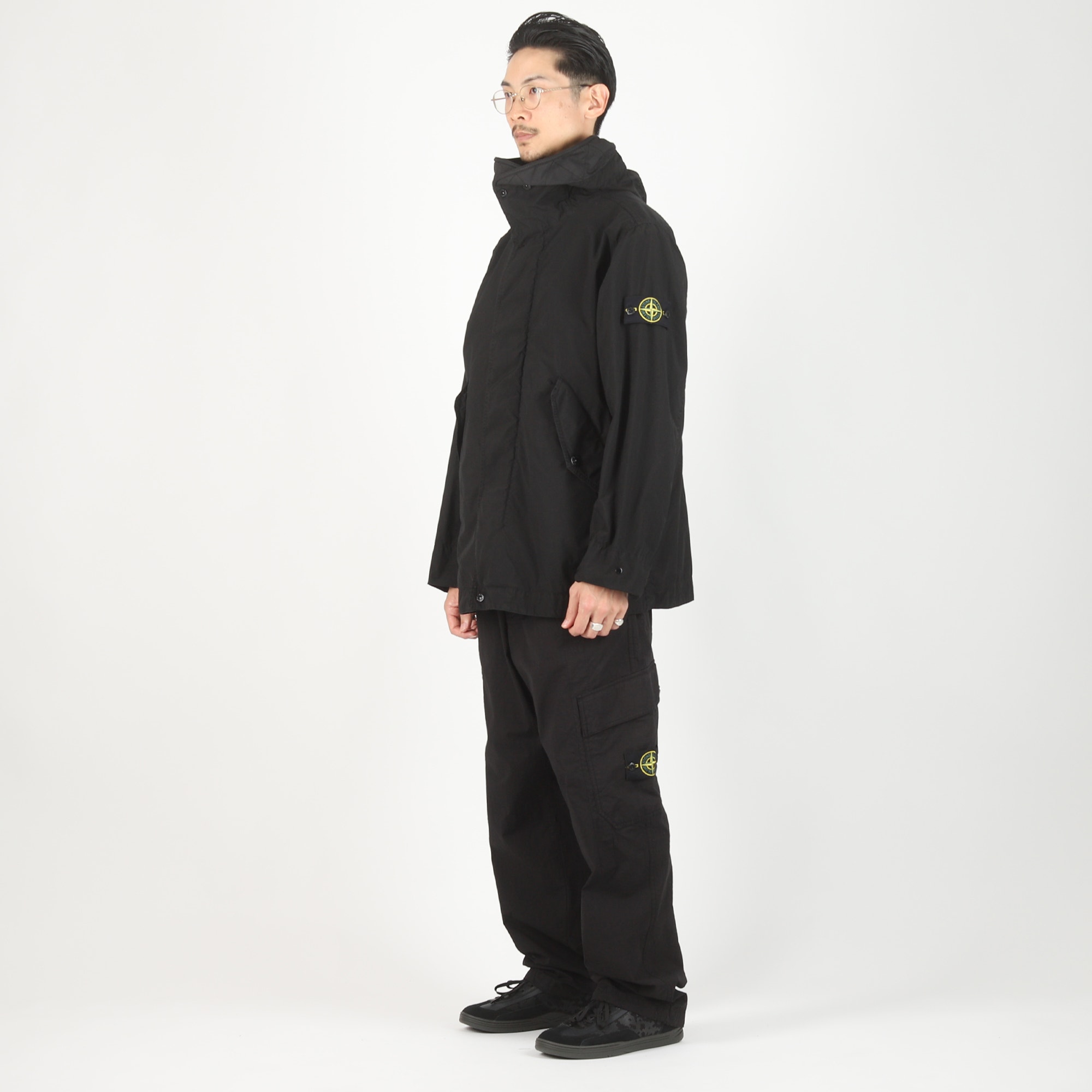 441000 Short Parka - Black product photo