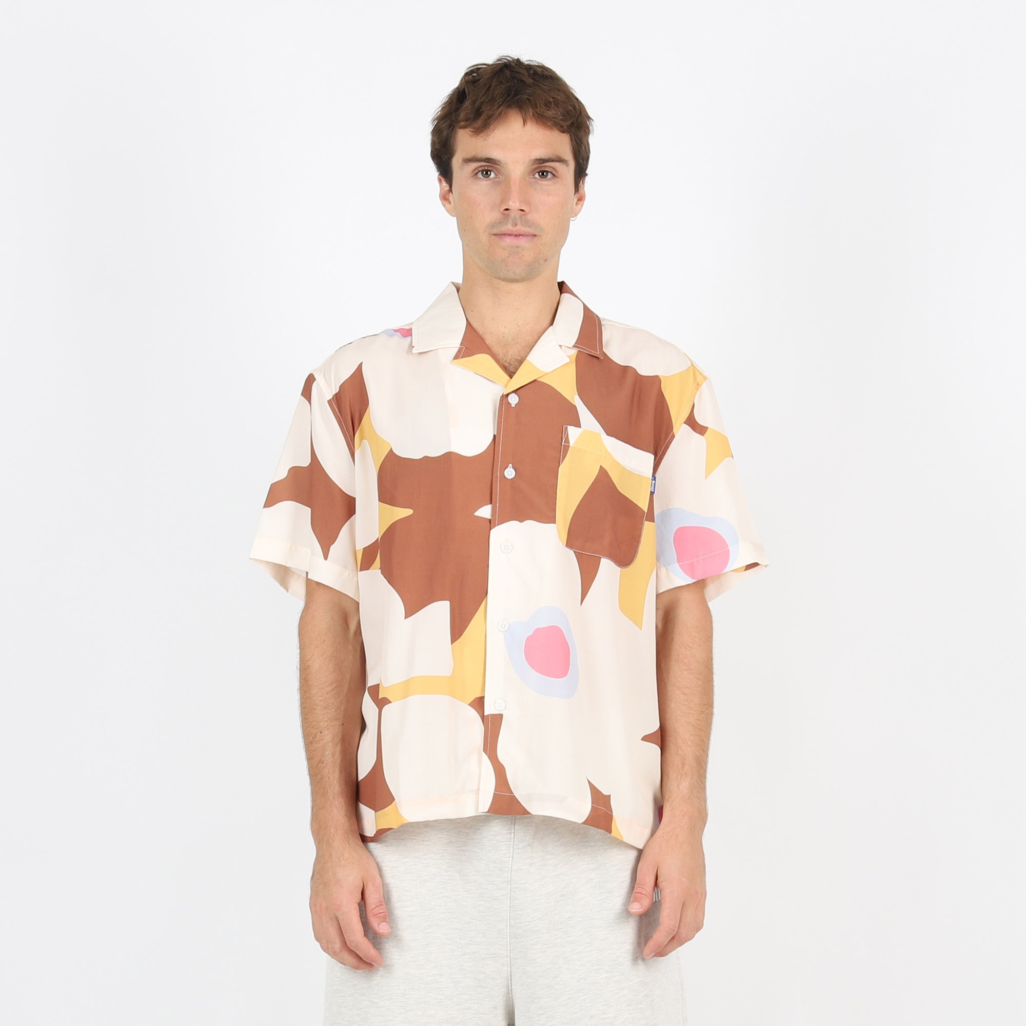 Floral Camp - Brown product photo