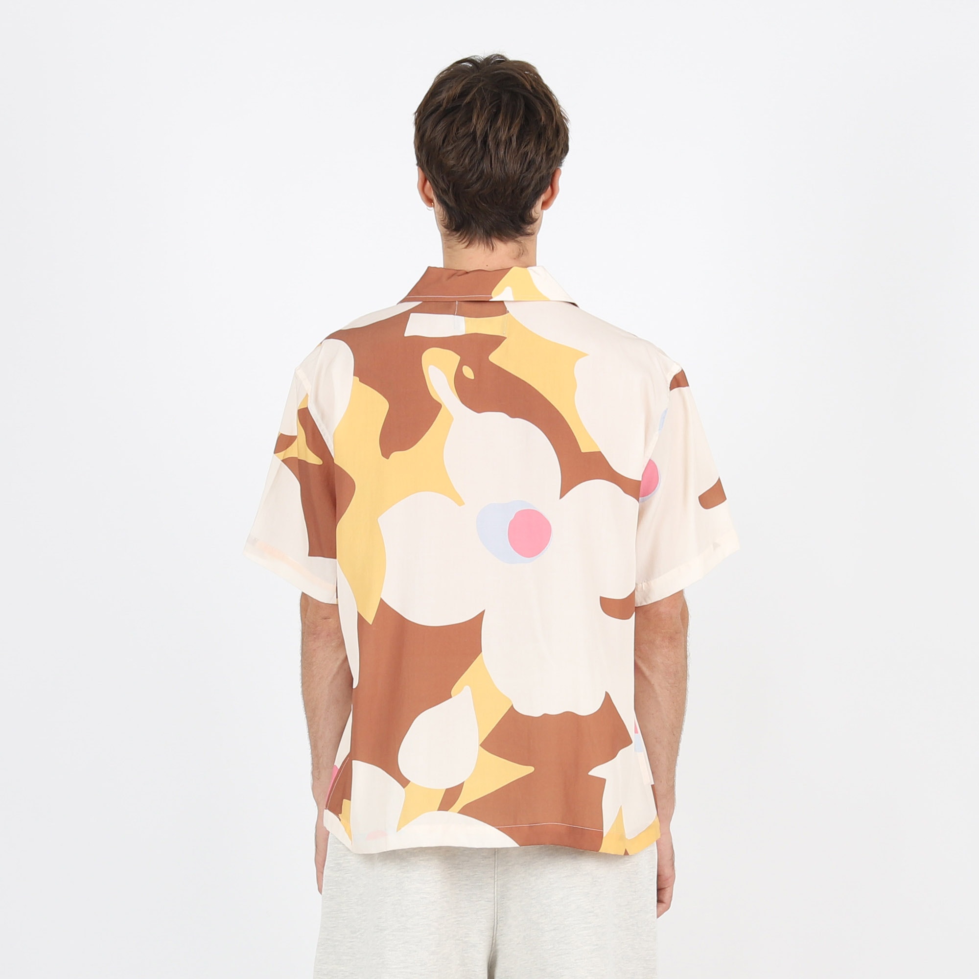 Floral Camp - Brown product photo