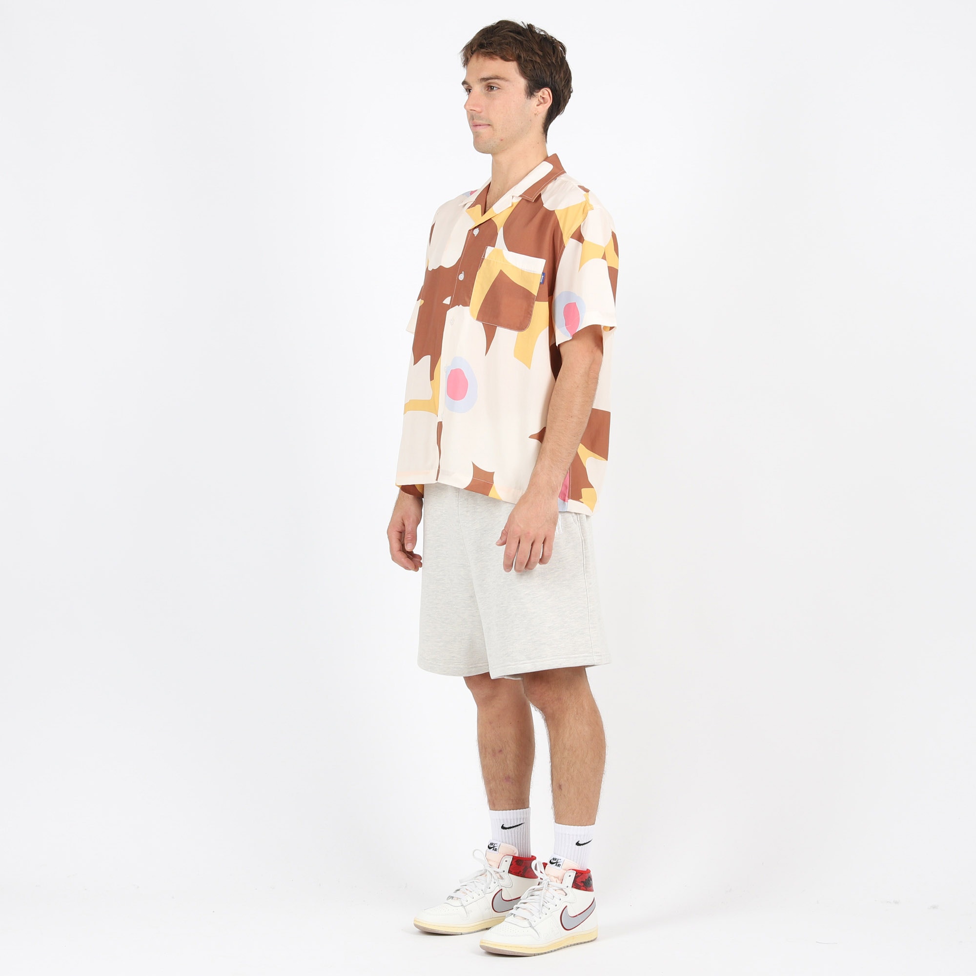 Floral Camp - Brown product photo