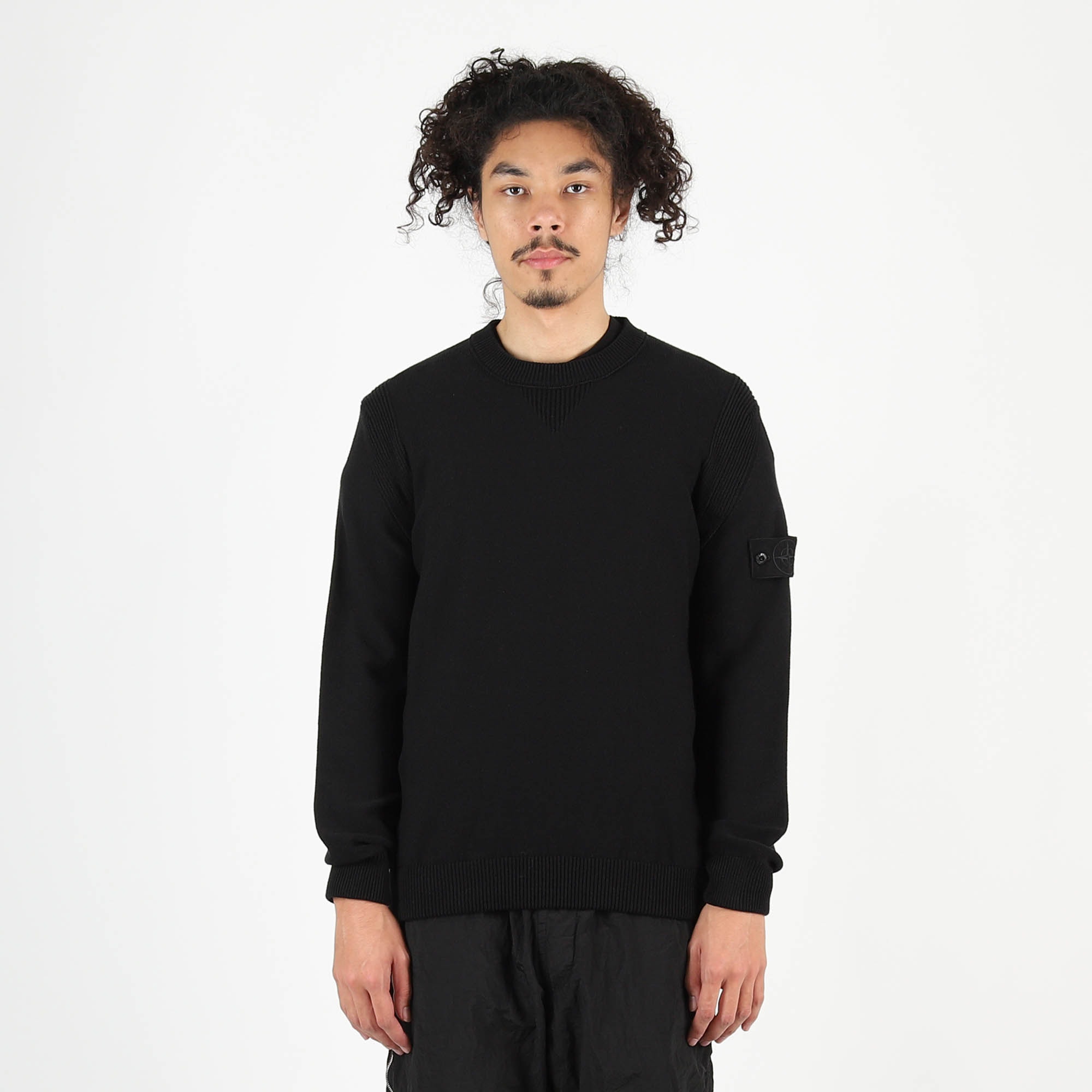 551000 Crew Neck - Black product photo