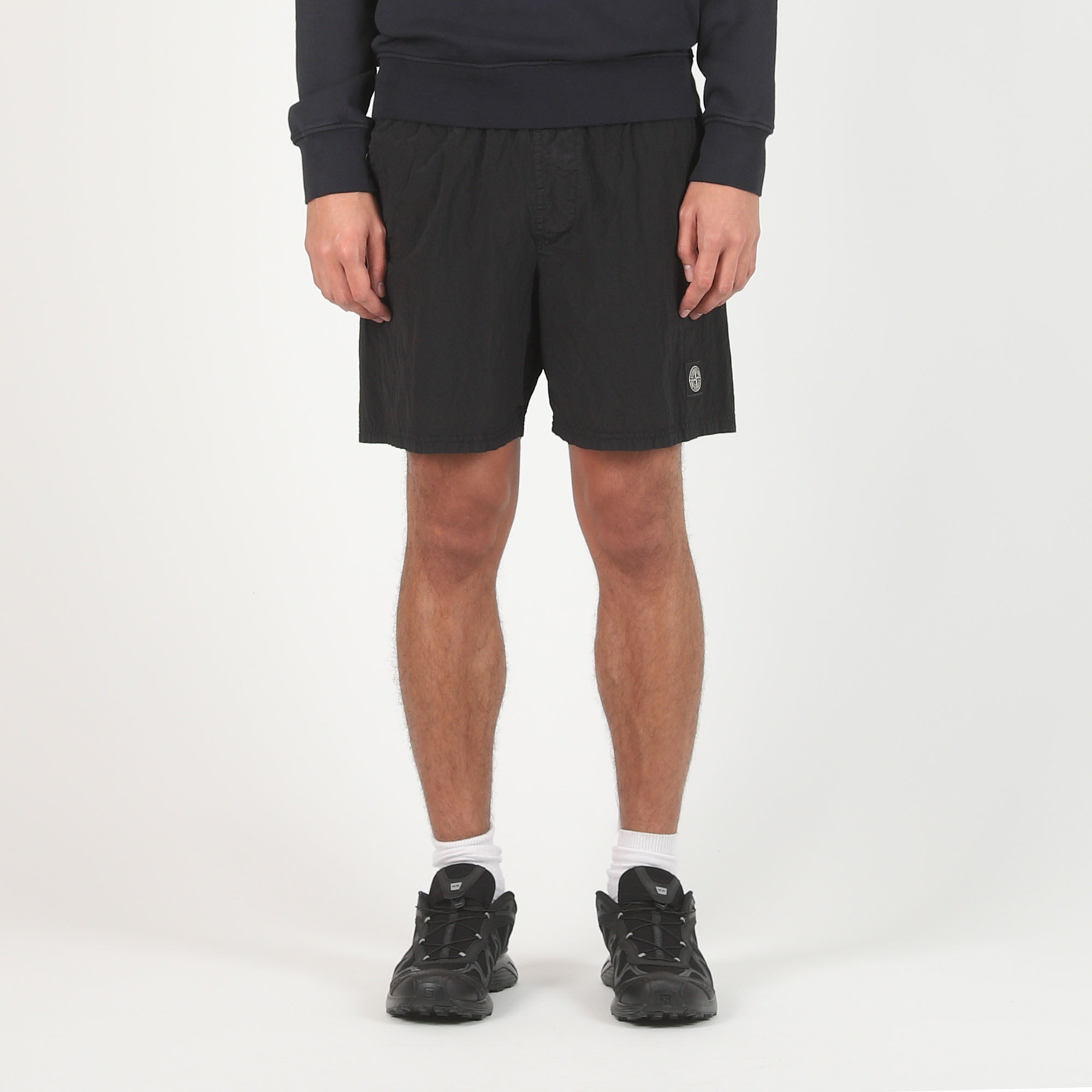 B0943 Shorts - Black product photo