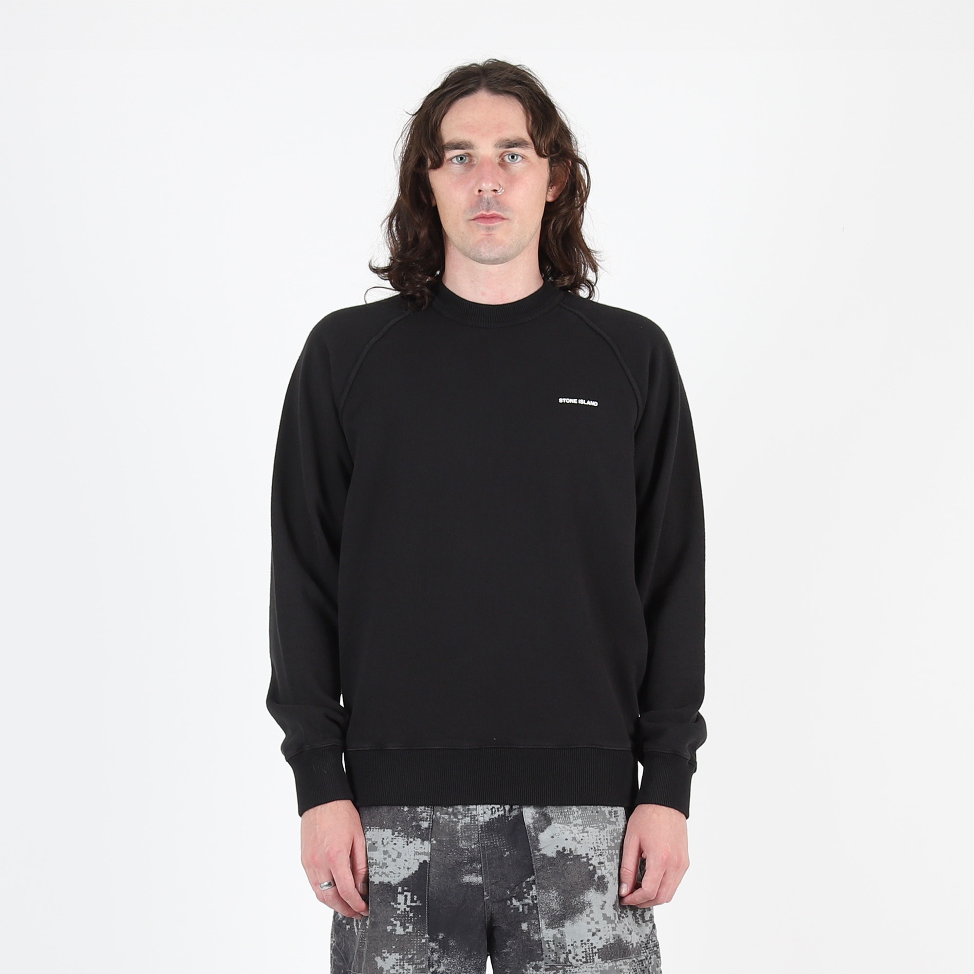 60755 Sweatshirt - Black product photo