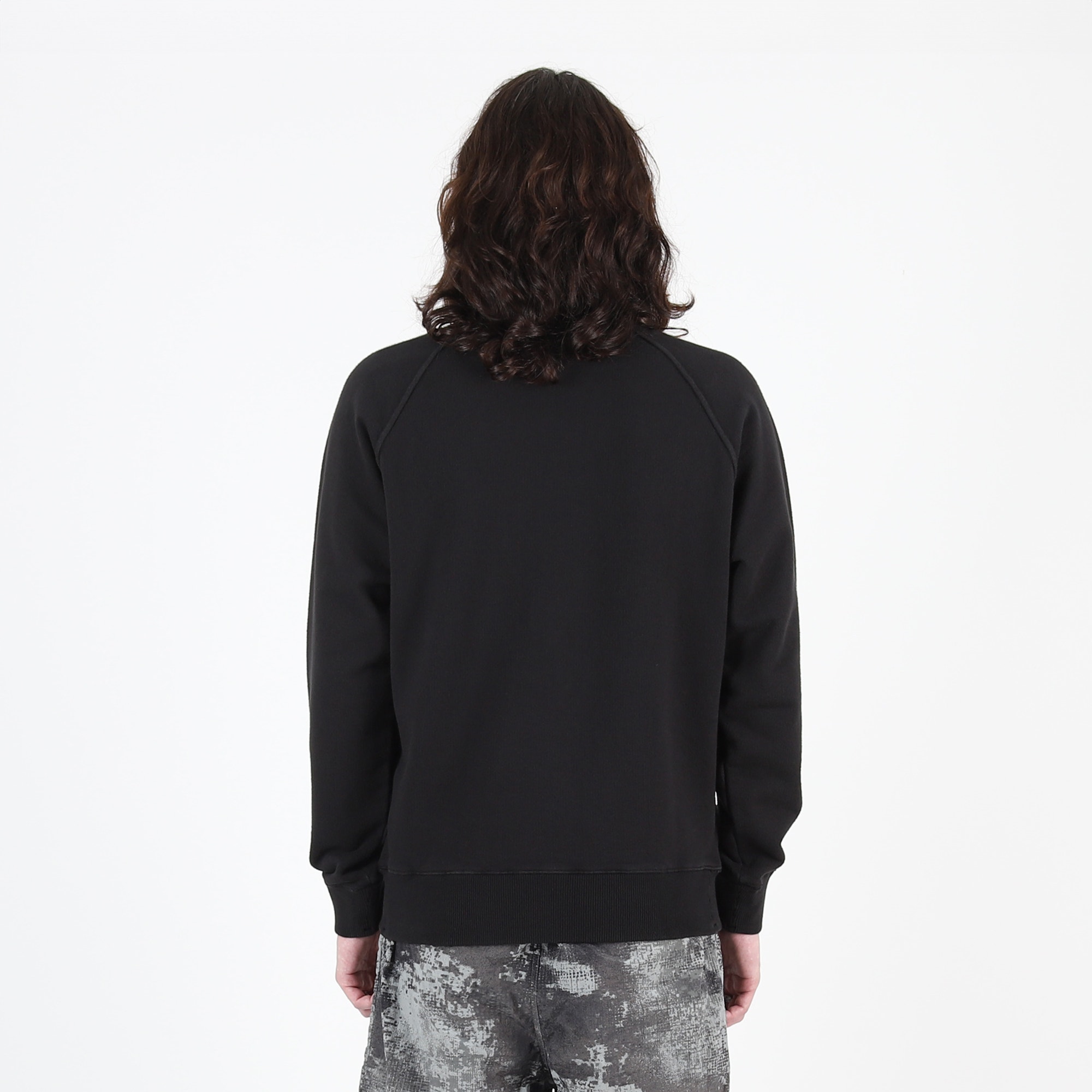 60755 Sweatshirt - Black product photo
