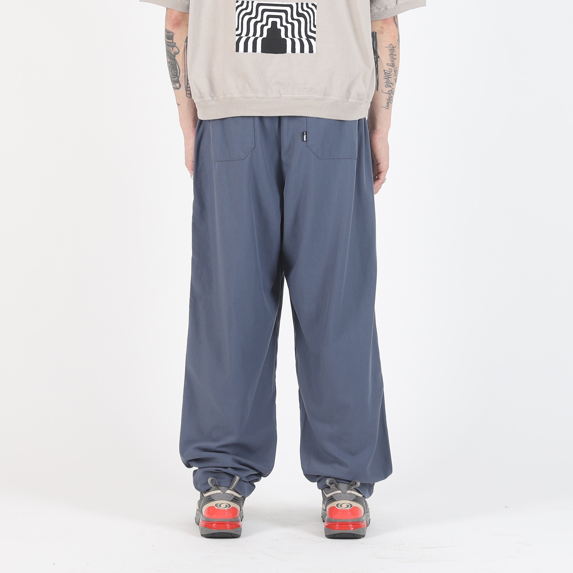 One Tuck Relax Pants - Navy product photo