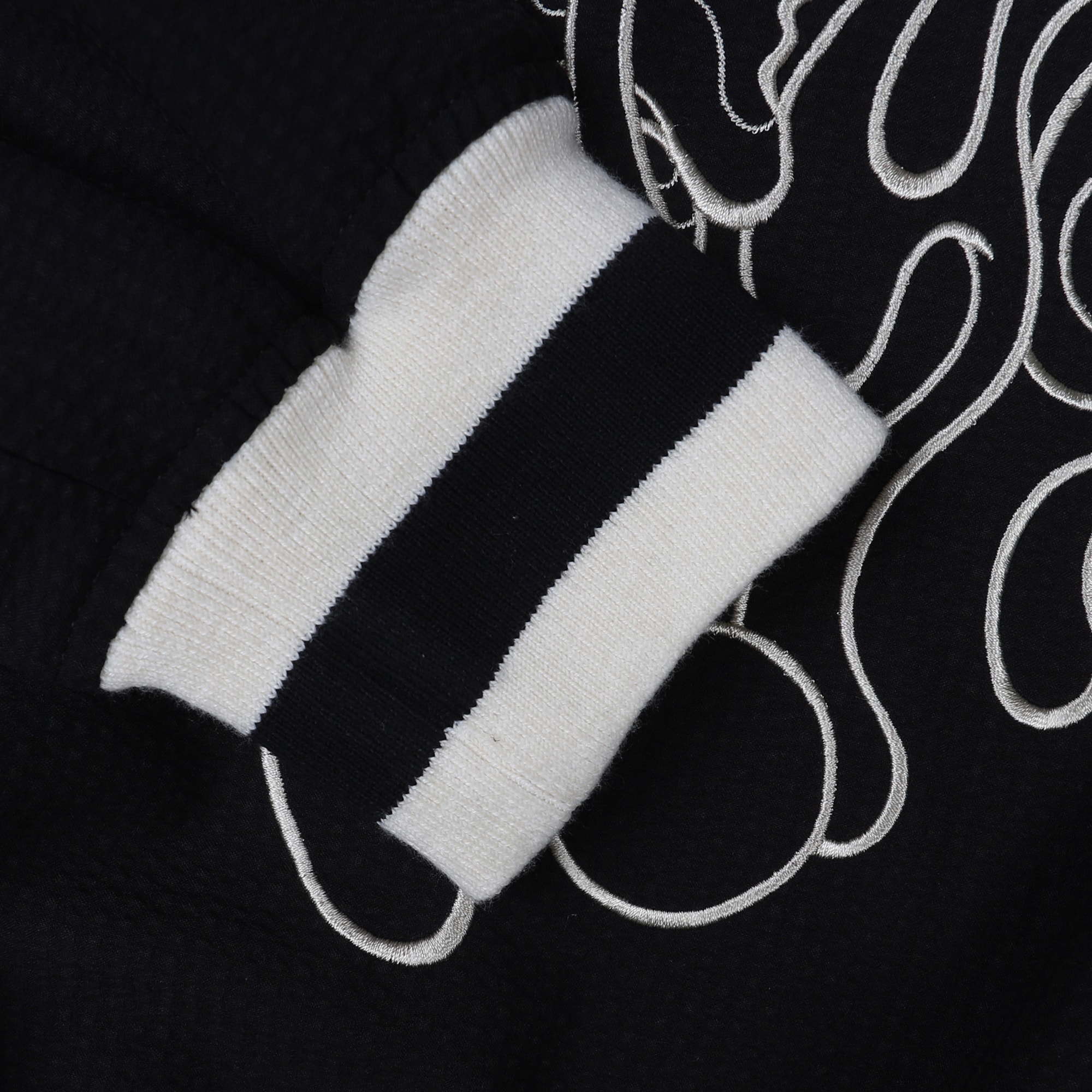 Raining Seersucker Jacket - Black product photo