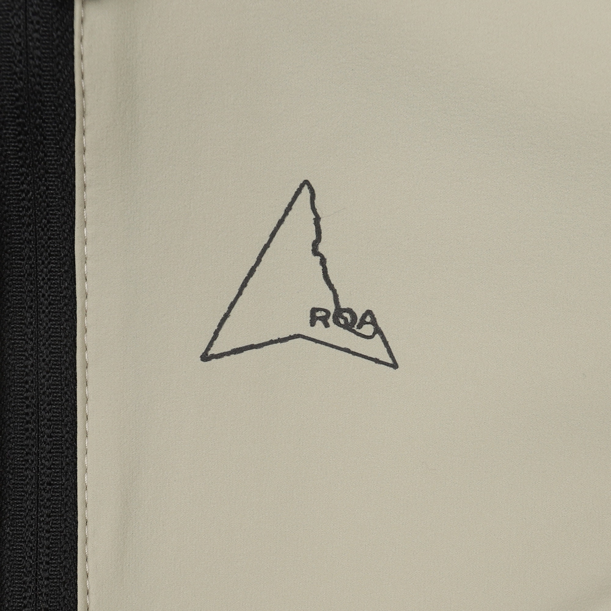 Windbreaker - Antique Bronze product photo