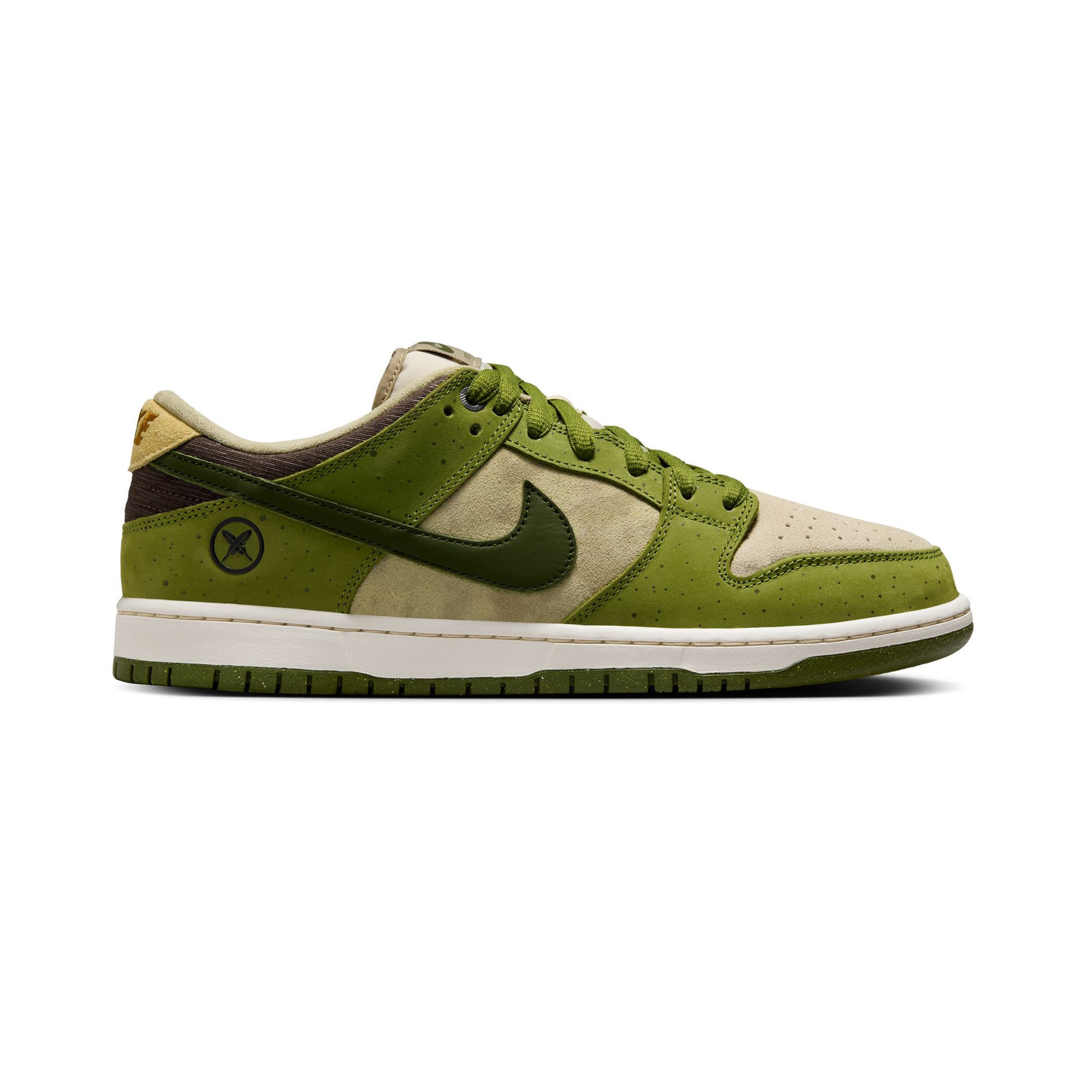 Nike SB Dunk Low Pro - Asparagus product photo