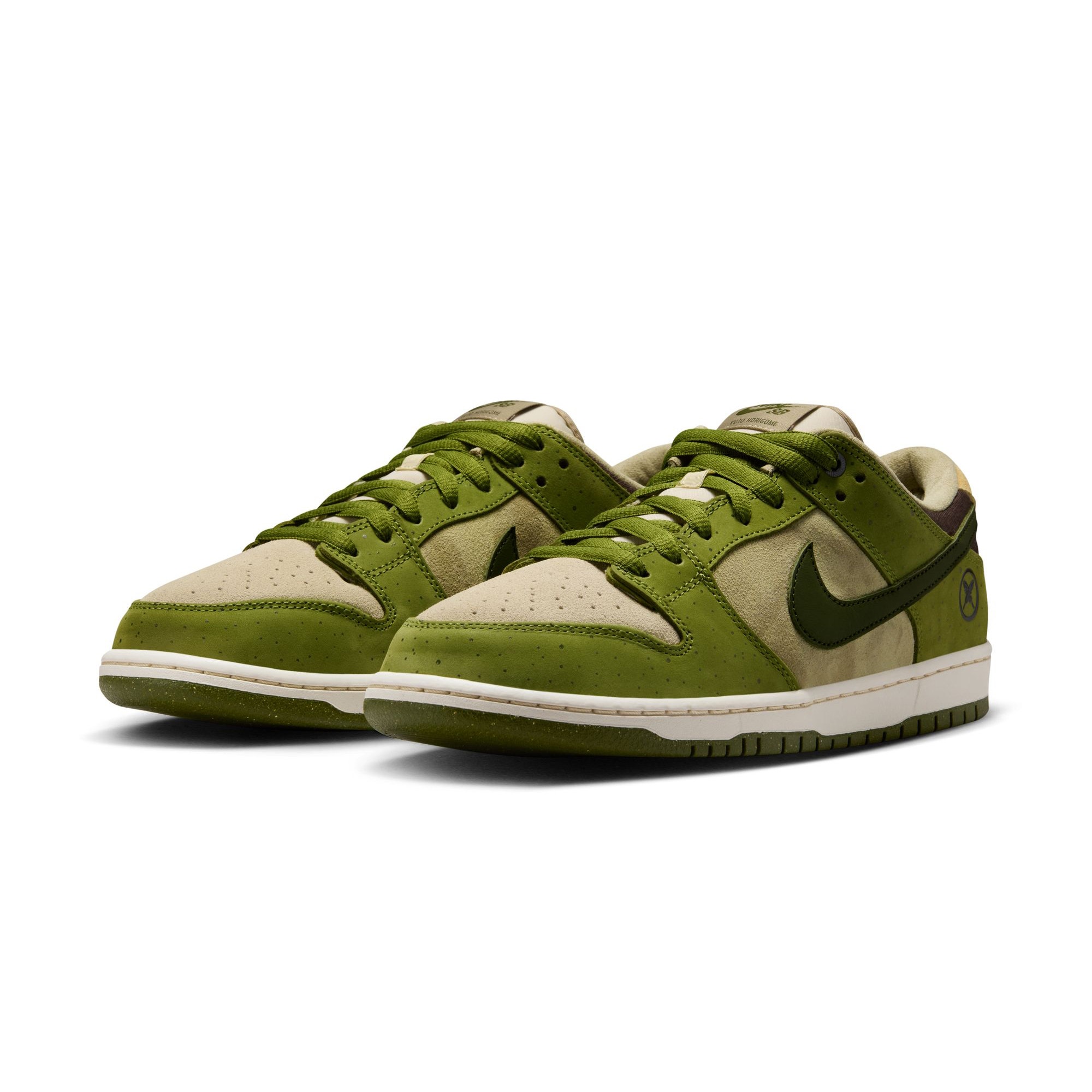Nike SB Dunk Low Pro - Asparagus product photo