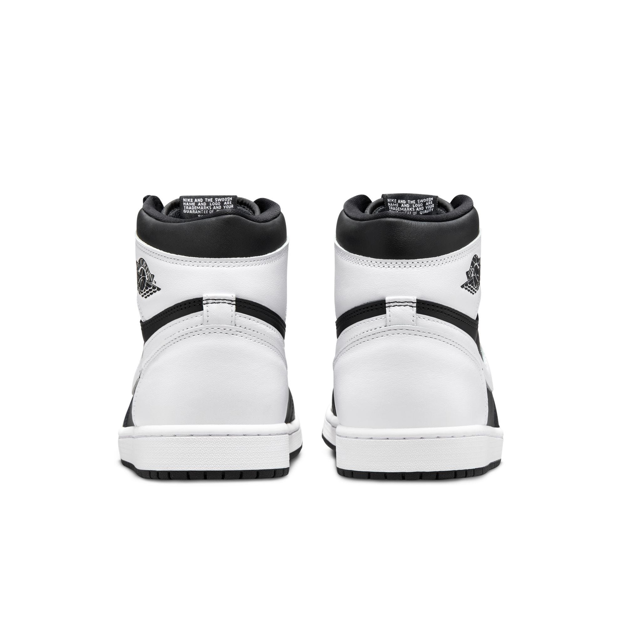 Balck and white jordans deals