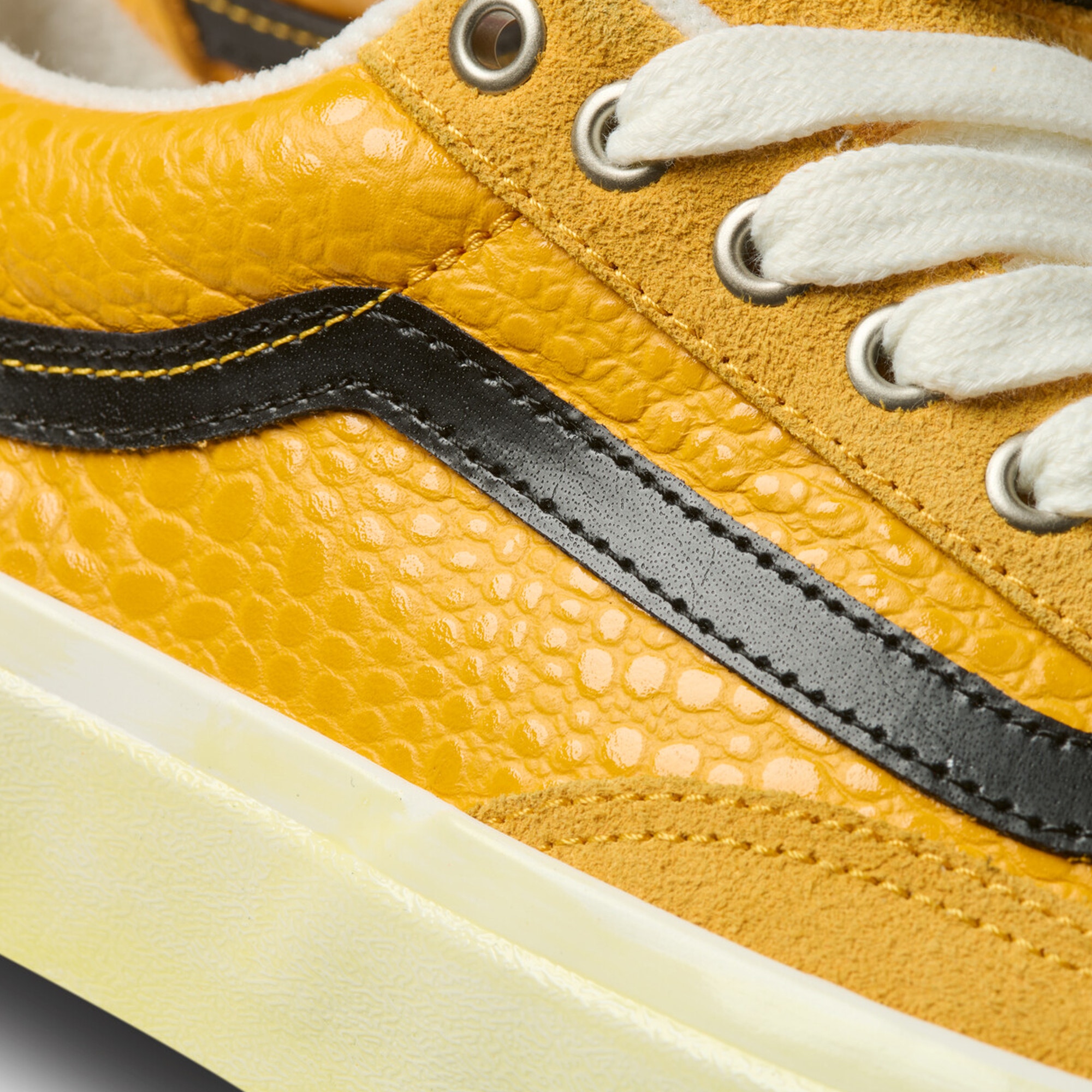Skate Old Skool 36+VCU Carpet - Yellow product photo