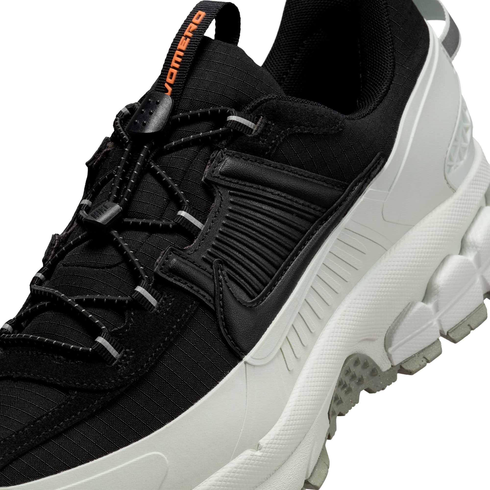 Nike Zoom Vomero Roam - Black/Light Silver product photo