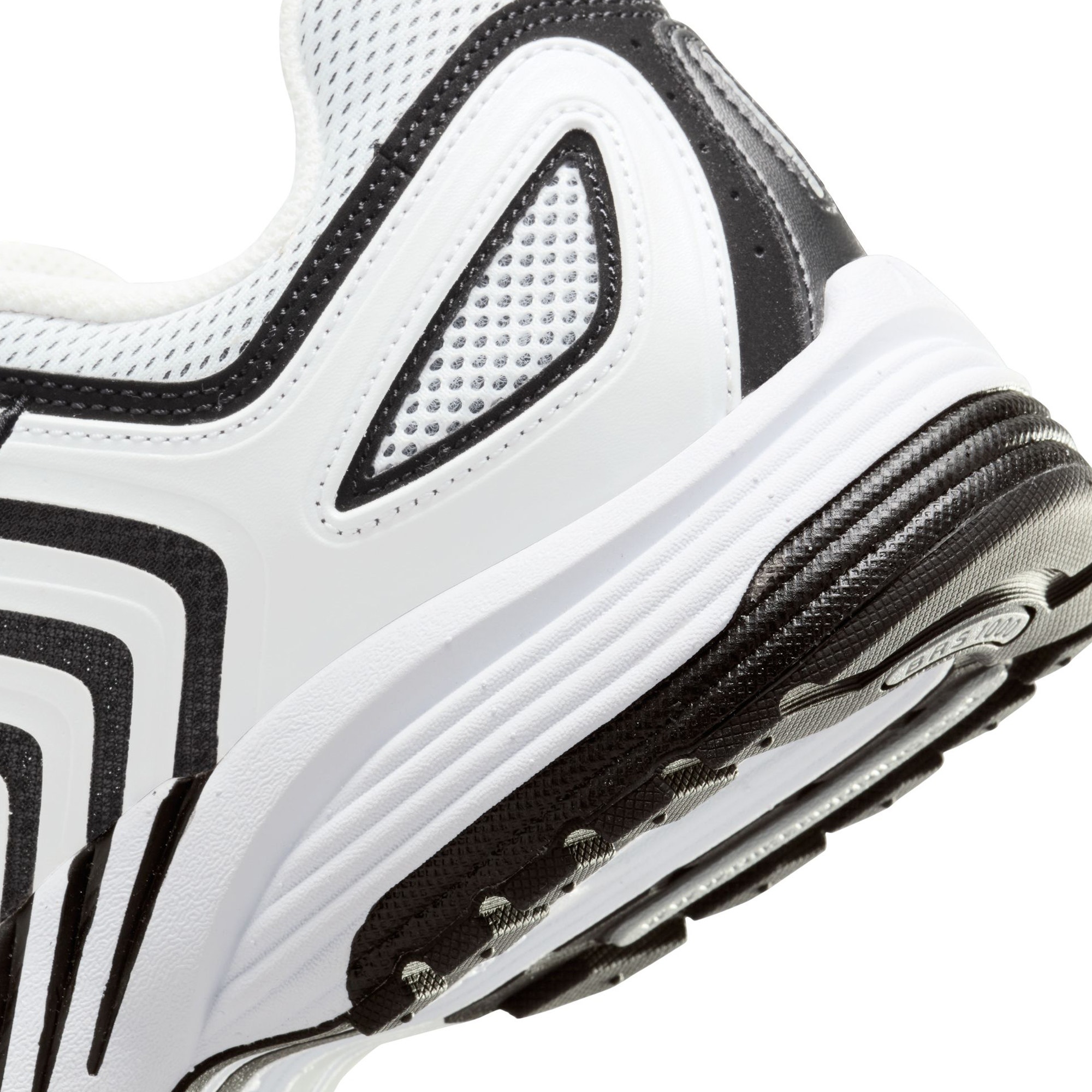 Nike Air Pegasus 2005 - White/Metallic Silver product photo
