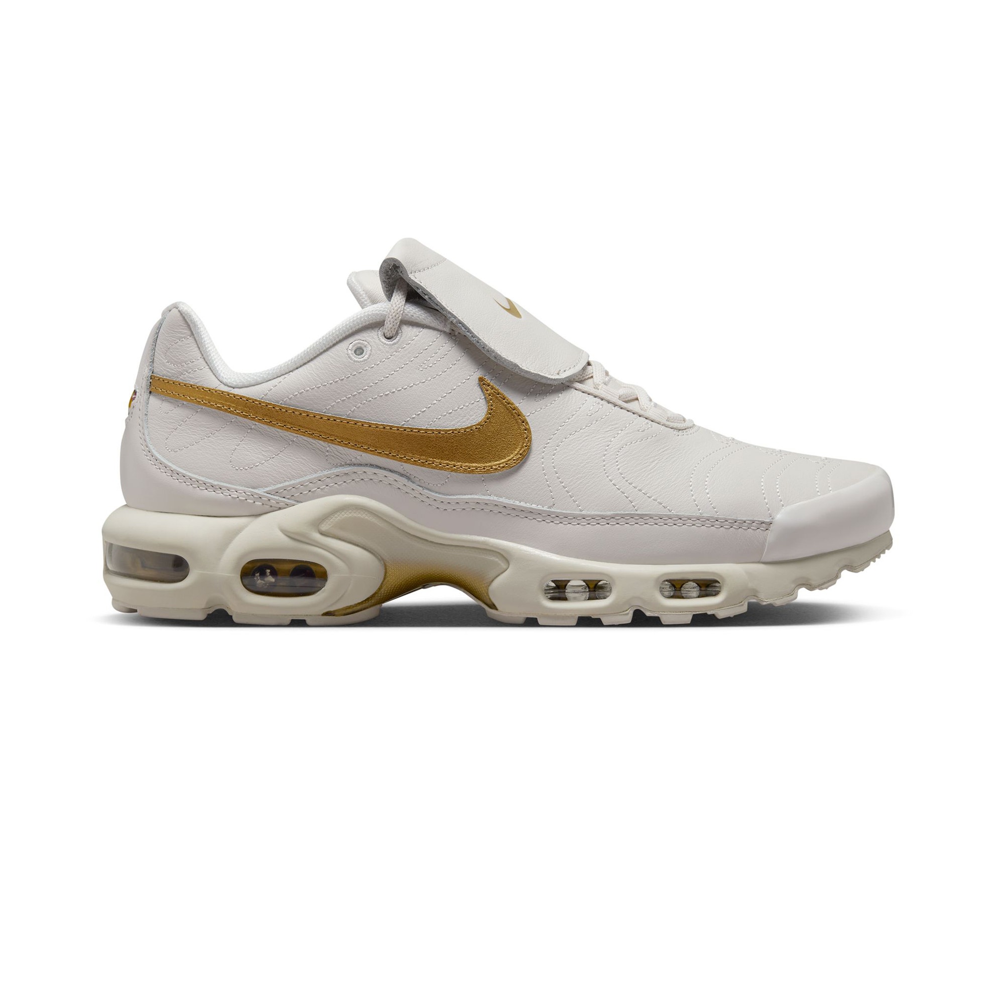Nike Air Max Plus - Phantom/Metallic Gold product photo