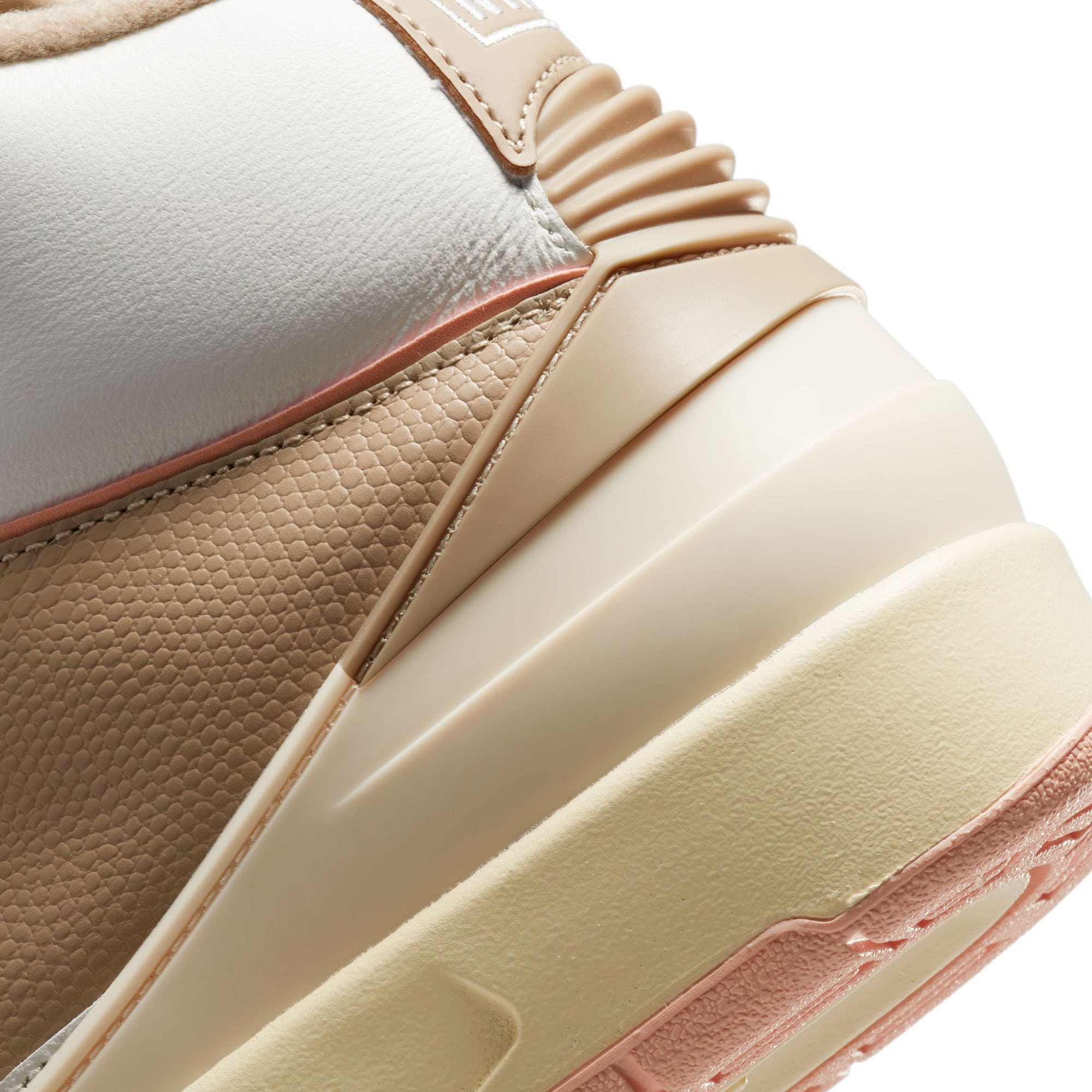 Wmns Air Jordan 2 Retro - Sail/Desert-Sunset product photo