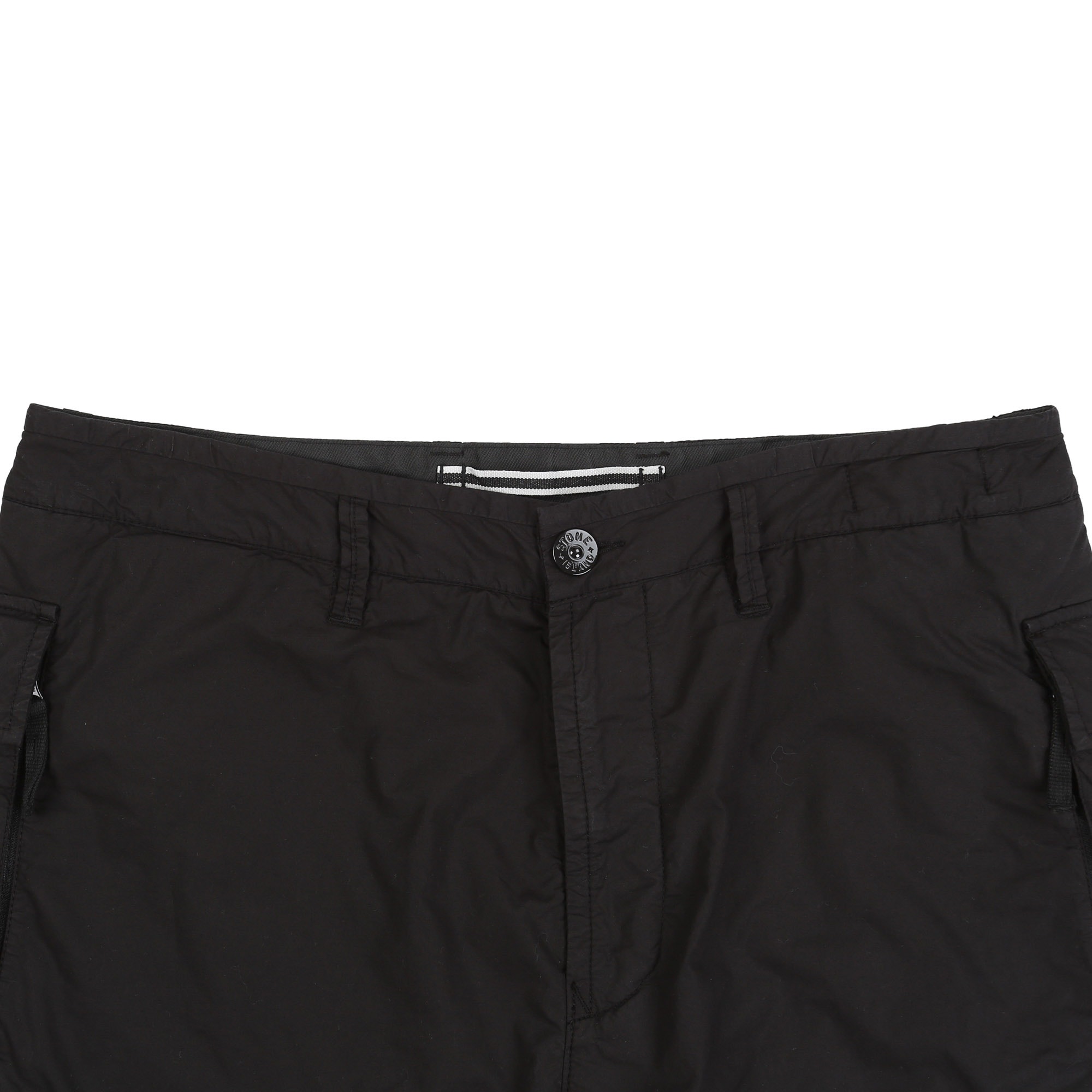 L1603 Bermuda Shorts - Black product photo