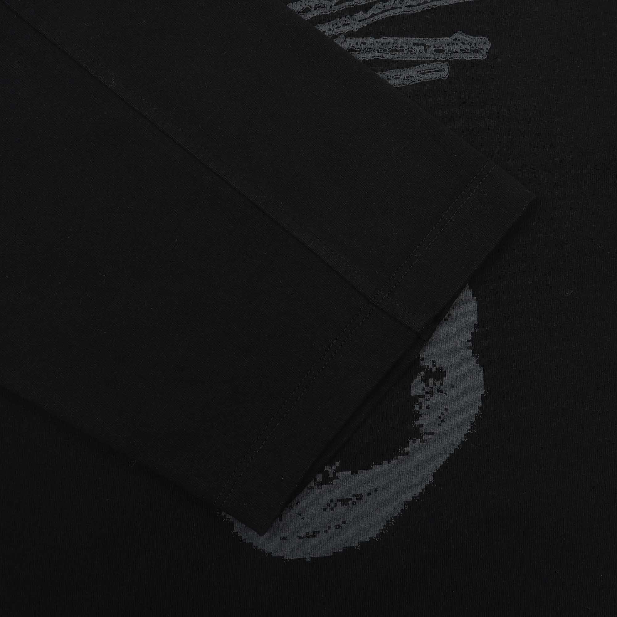L/S Graphic T-Shirt - Black product photo