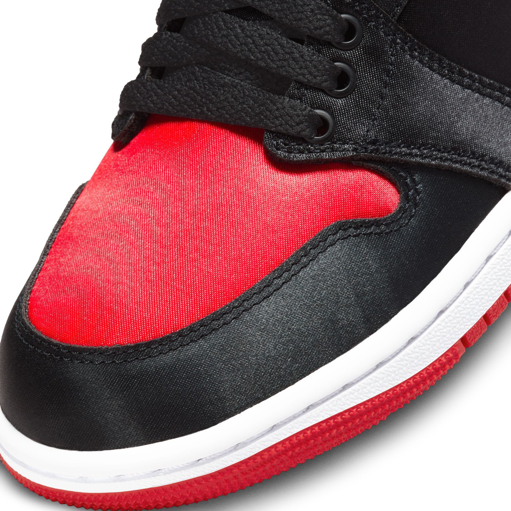 W Air Jordan 1 Retro Hi OG Black Uni Red
