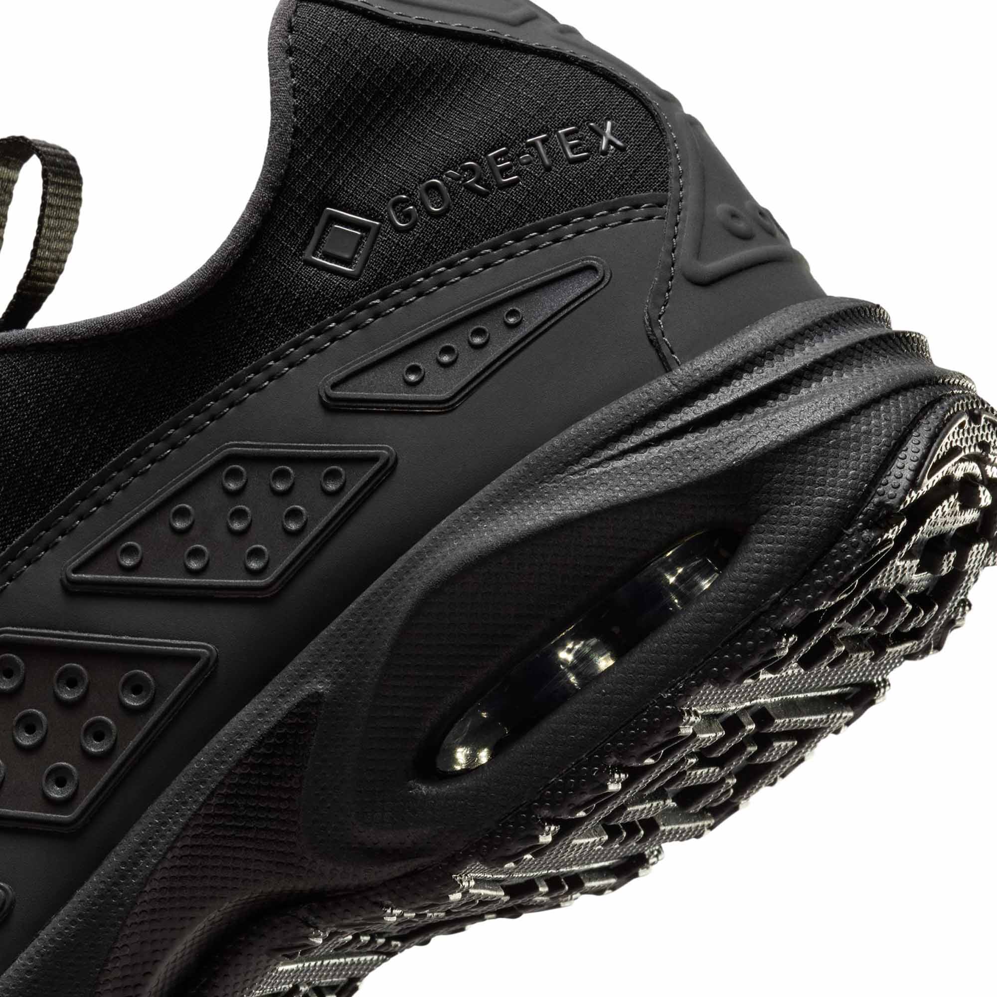 W Nike Air Max SNDR GTX - Black/Dk Smoke Grey product photo